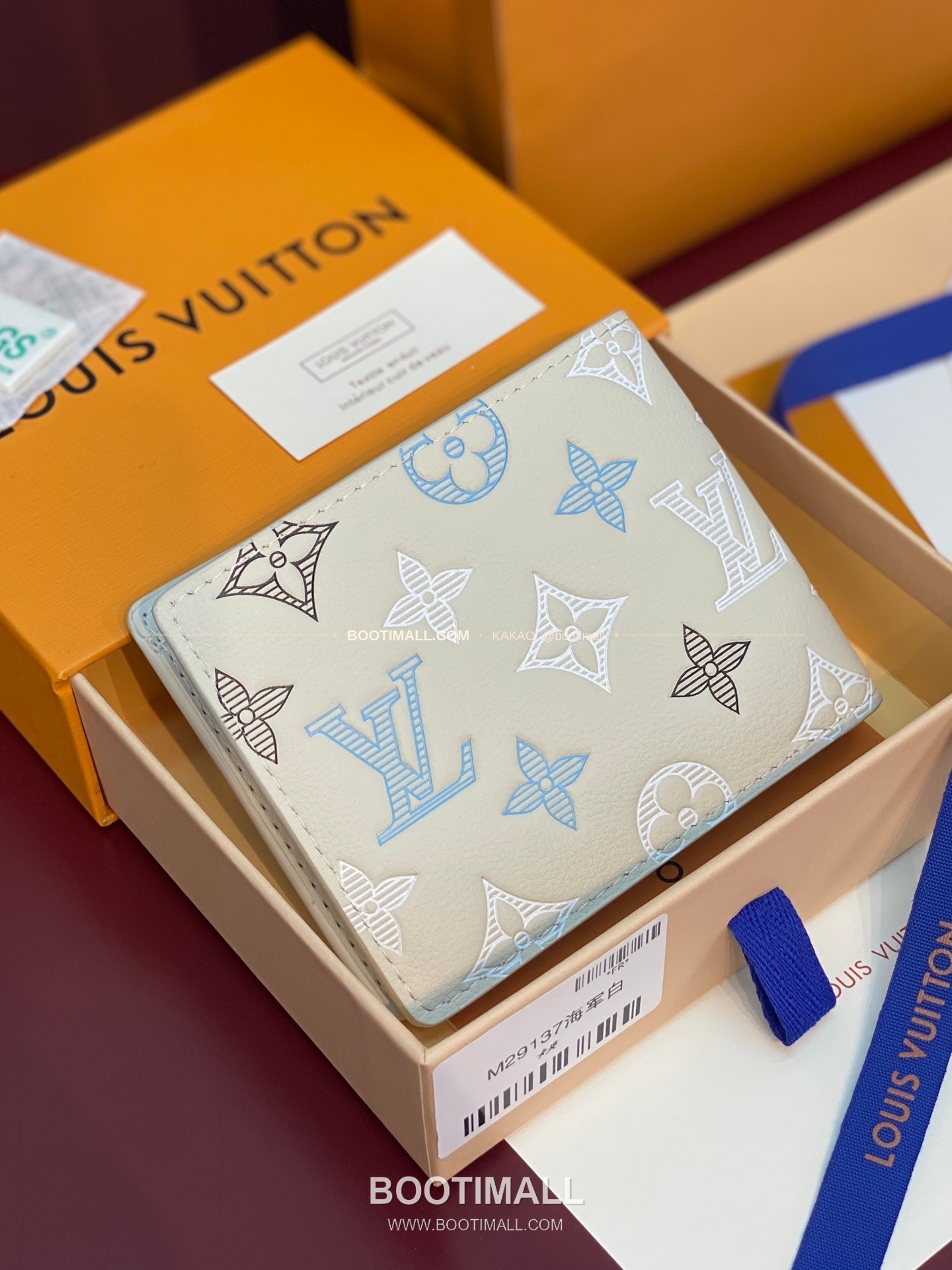 루이비통 멀티플 월렛 모노그램 섀도우 레더 네이비 화이트 반지갑 Louis Vuitton Multiple Wallet Monogram Shadow Leather Navy White Bifold Wallet M29137 11.5cm 2