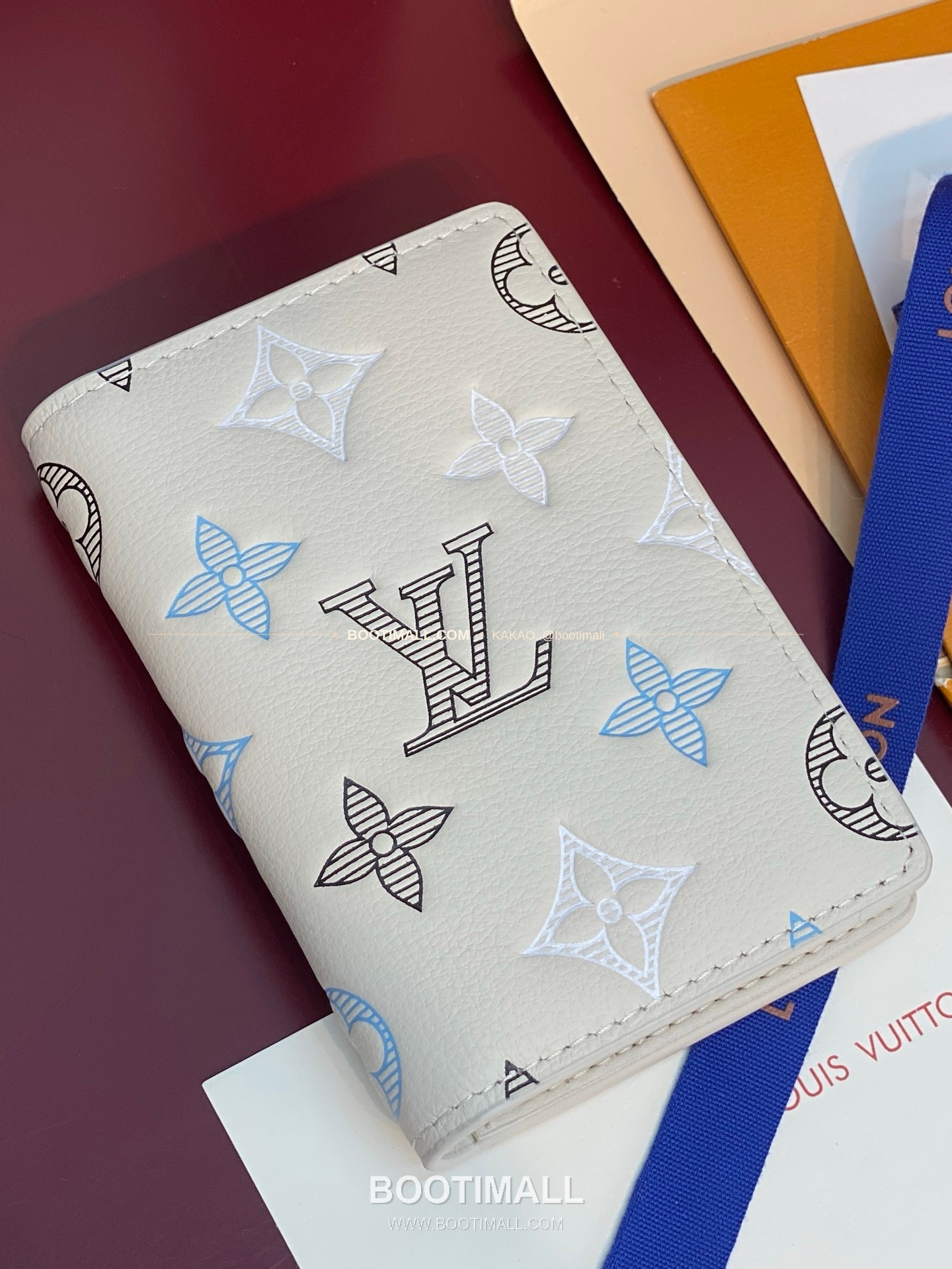 루이비통 모노그램 섀도우 레더 네이비 화이트 반지갑 Louis Vuitton Monogram Shadow Leather Navy White Bifold Wallet M29135 3