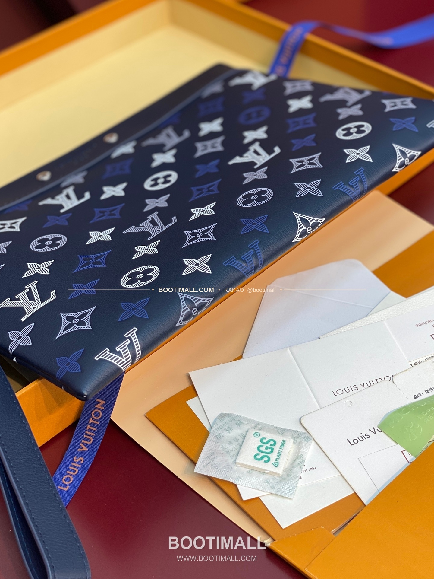 루이비통 포쉐트 투고 모노그램 섀도우 레더 네이비 클러치 Louis Vuitton Pochette To-Go Monogram Shadow Leather Navy Clutch M28913 30cm 6