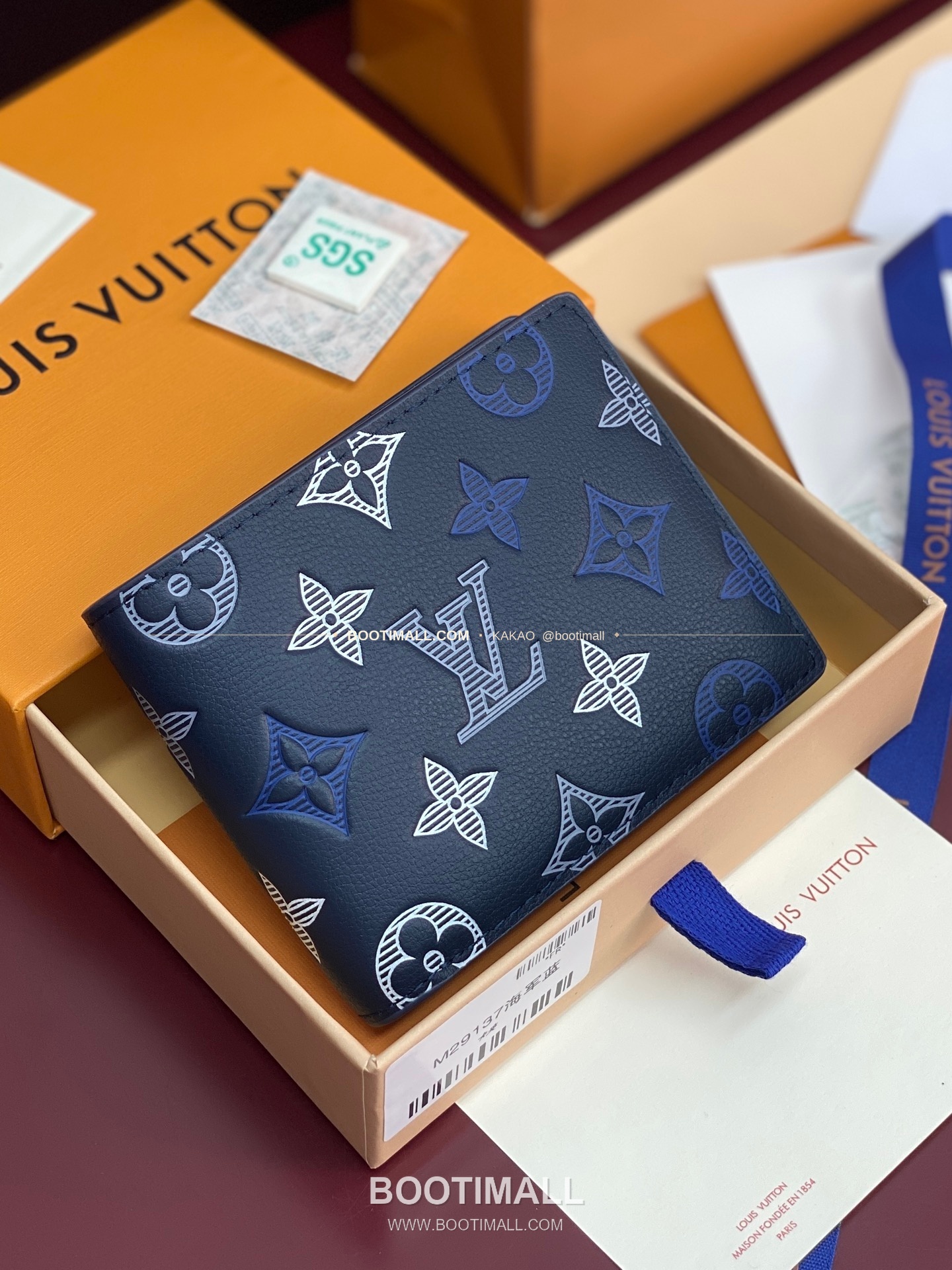 루이비통 멀티플 월렛 모노그램 섀도우 레더 네이비 화이트 반지갑 Louis Vuitton Multiple Wallet Monogram Shadow Leather Navy White Bifold Wallet M29137 11.5cm 1