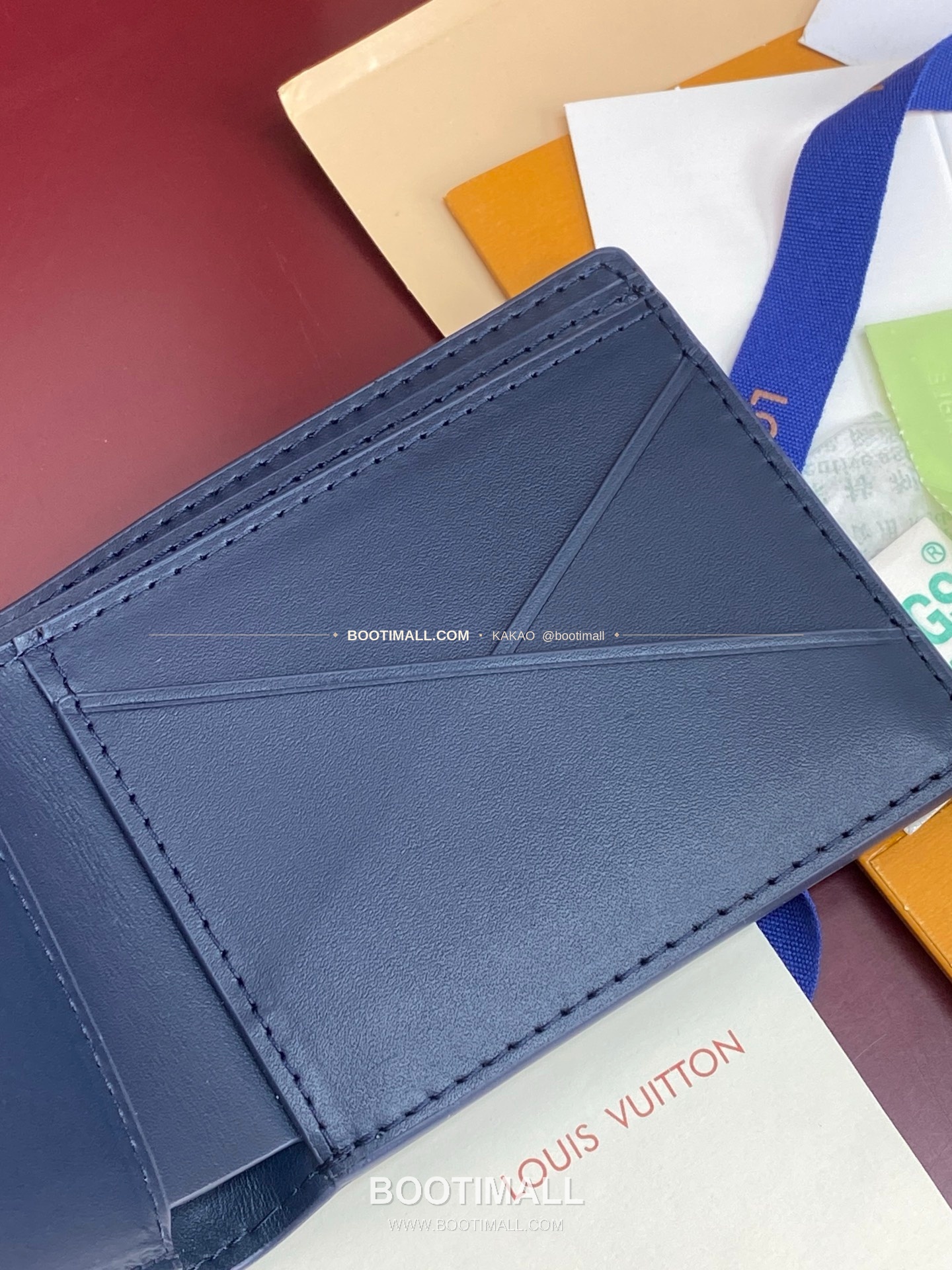 루이비통 멀티플 월렛 모노그램 섀도우 레더 네이비 화이트 반지갑 Louis Vuitton Multiple Wallet Monogram Shadow Leather Navy White Bifold Wallet M29137 11.5cm 6