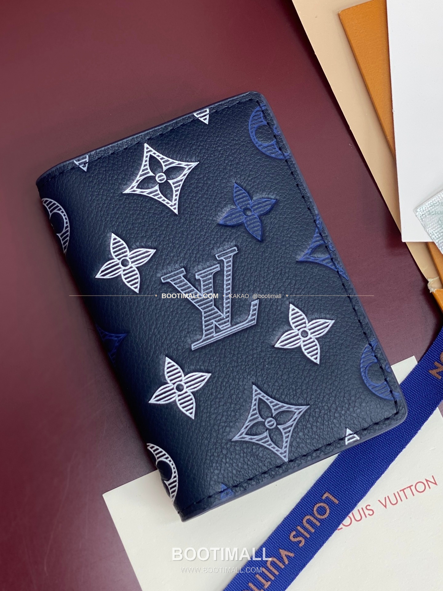 루이비통 모노그램 섀도우 레더 네이비 화이트 반지갑 Louis Vuitton Monogram Shadow Leather Navy White Bifold Wallet M29135 3