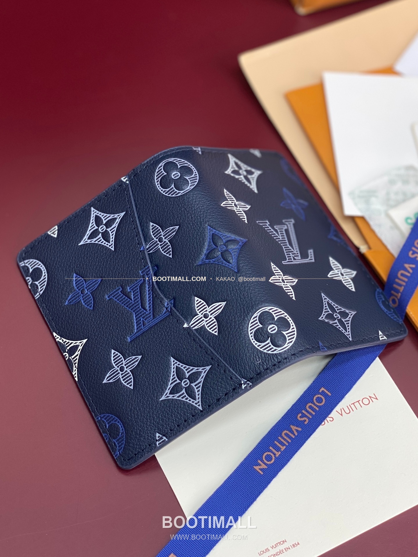 루이비통 모노그램 섀도우 레더 네이비 화이트 반지갑 Louis Vuitton Monogram Shadow Leather Navy White Bifold Wallet M29135 5