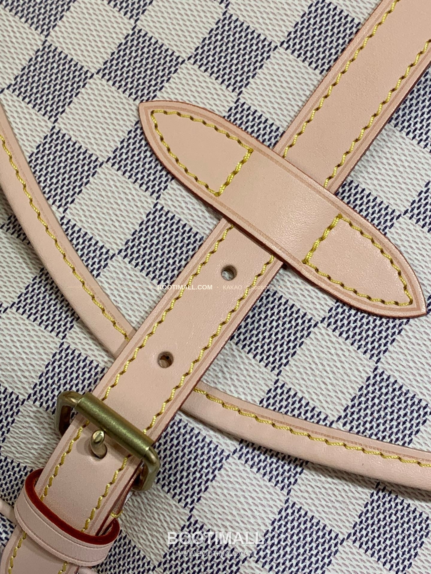 루이비통 소뮤르 미디움 모노그램 캔버스 화이트 숄더백 Louis Vuitton Saumur Medium Monogram Canvas White Shoulder Bag M40710 28cm 5