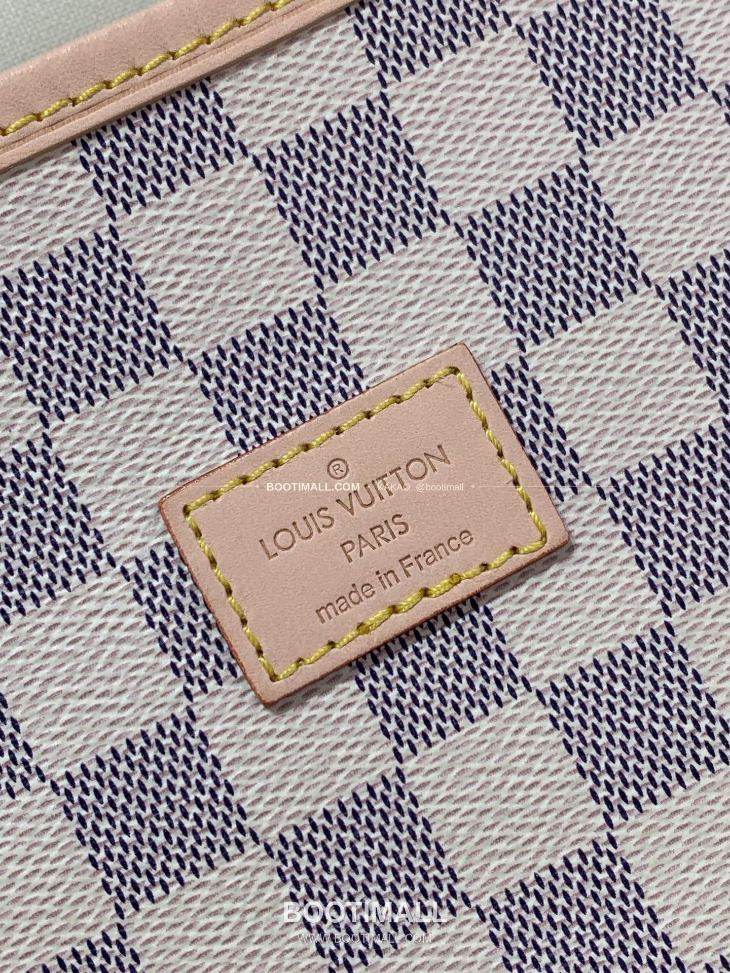 루이비통 소뮤르 미디움 모노그램 캔버스 화이트 숄더백 Louis Vuitton Saumur Medium Monogram Canvas White Shoulder Bag M40710 28cm 10