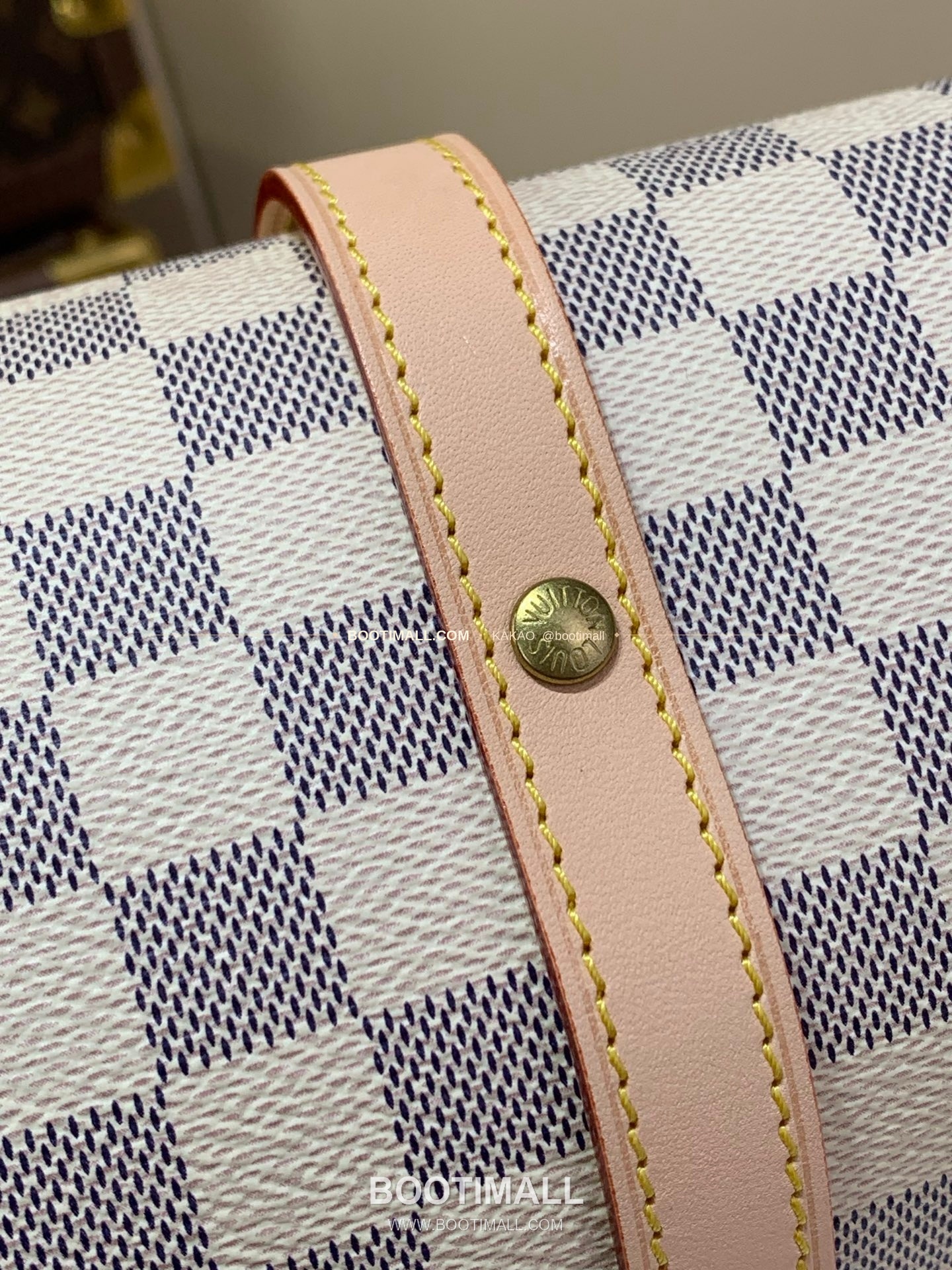루이비통 소뮤르 미디움 모노그램 캔버스 화이트 숄더백 Louis Vuitton Saumur Medium Monogram Canvas White Shoulder Bag M40710 28cm 12