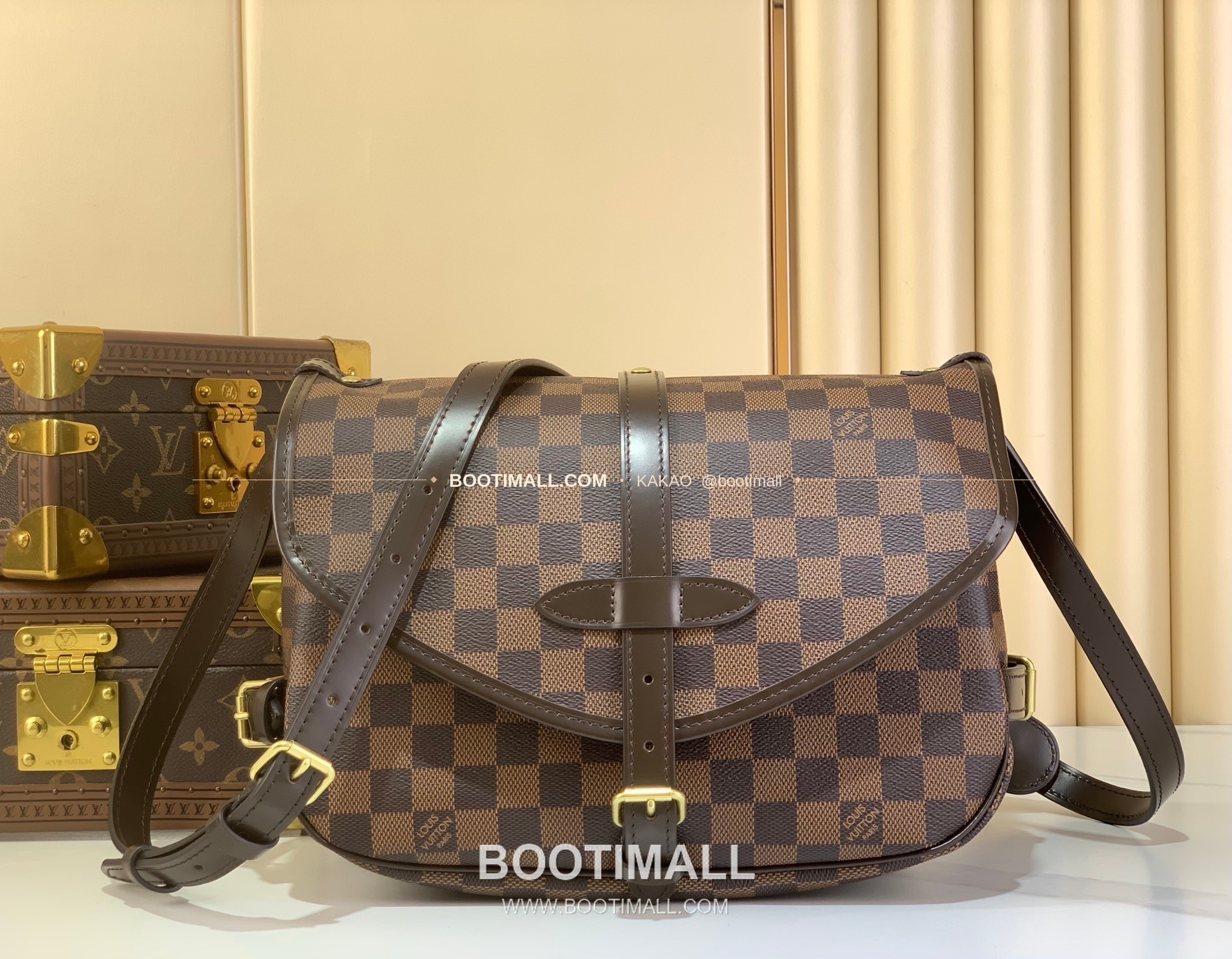 루이비통 소뮤르 미디움 모노그램 캔버스 브라운 숄더백 Louis Vuitton Saumur Medium Monogram Canvas Brown Shoulder Bag M40710 28cm 1
