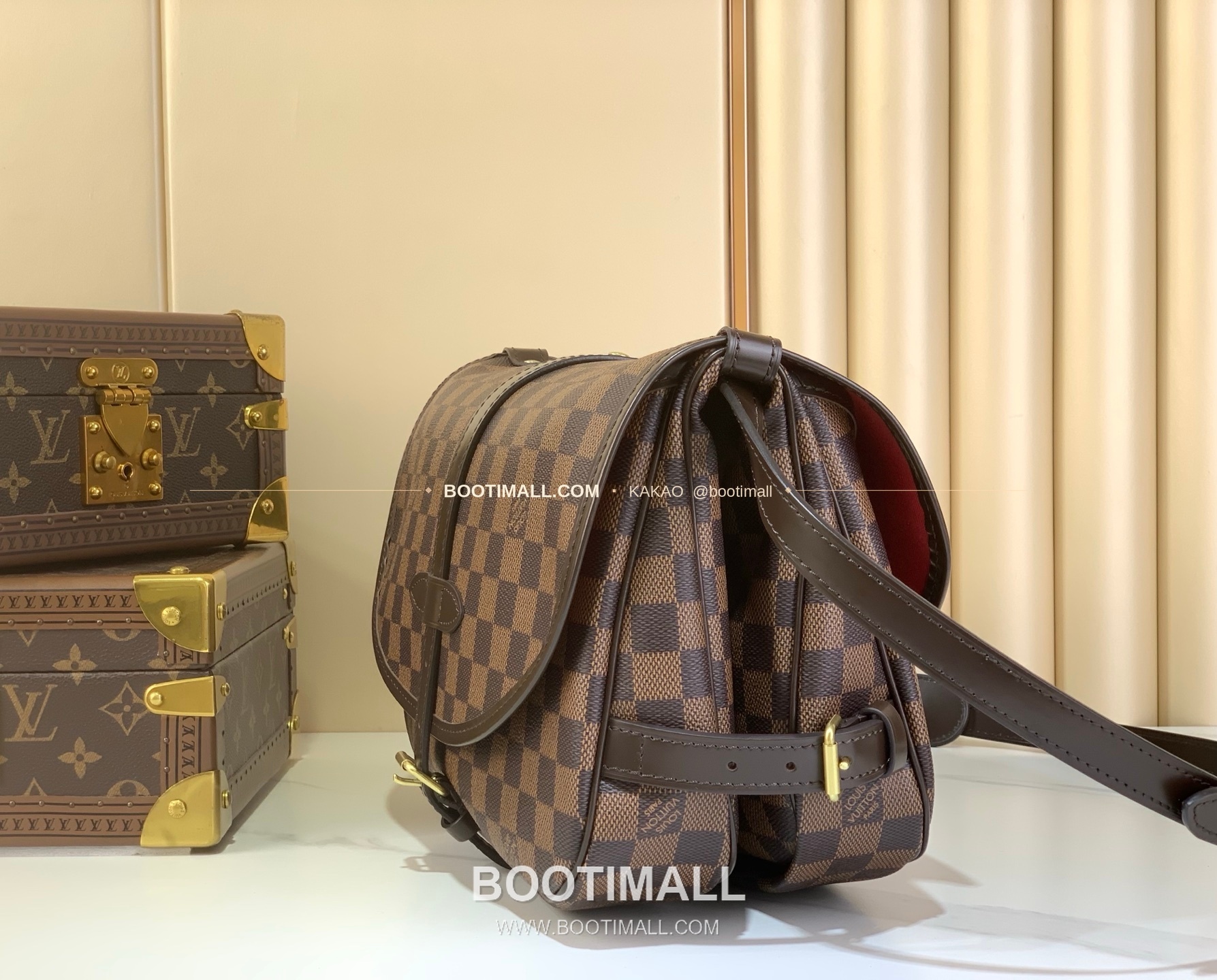 루이비통 소뮤르 미디움 모노그램 캔버스 브라운 숄더백 Louis Vuitton Saumur Medium Monogram Canvas Brown Shoulder Bag M40710 28cm 2