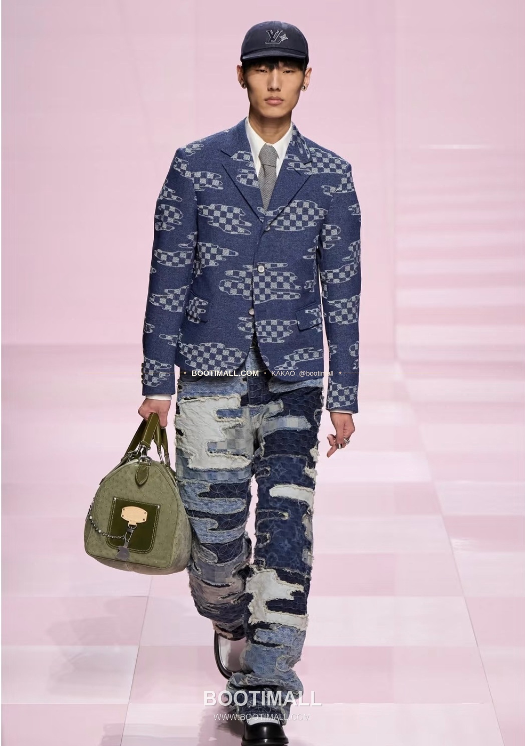 루이비통 스피디 반둘리에 40 모노그램 레더 오스트리치 엠보스 그린 더플백 Louis Vuitton Speedy Bandouliere 40 Monogram Leather Ostrich Embossed Green Duffle Bag M89113 40cm 1