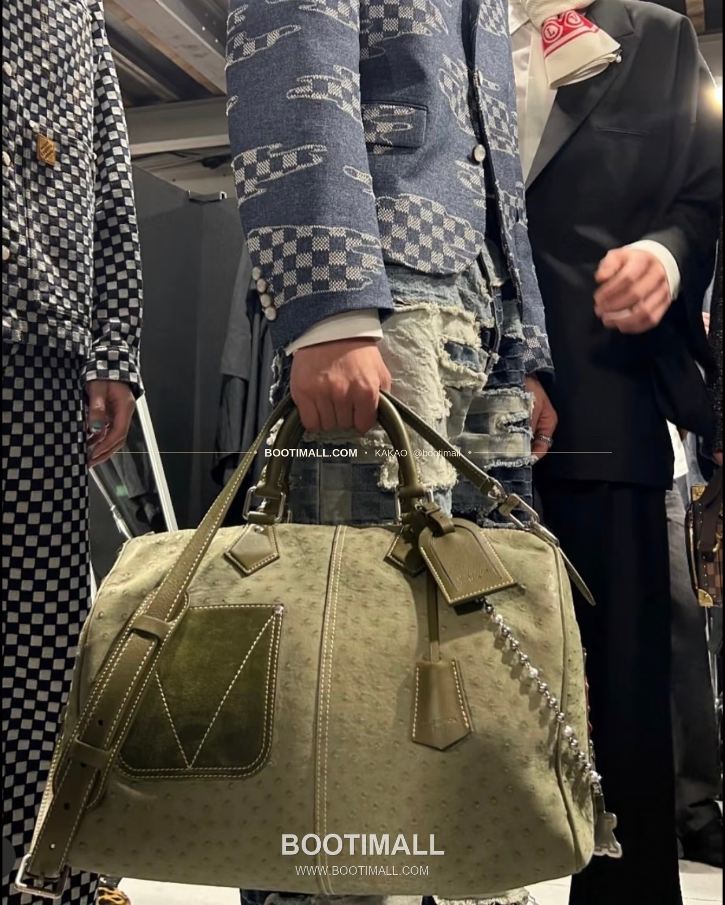 루이비통 스피디 반둘리에 40 모노그램 레더 오스트리치 엠보스 그린 더플백 Louis Vuitton Speedy Bandouliere 40 Monogram Leather Ostrich Embossed Green Duffle Bag M89113 40cm 2