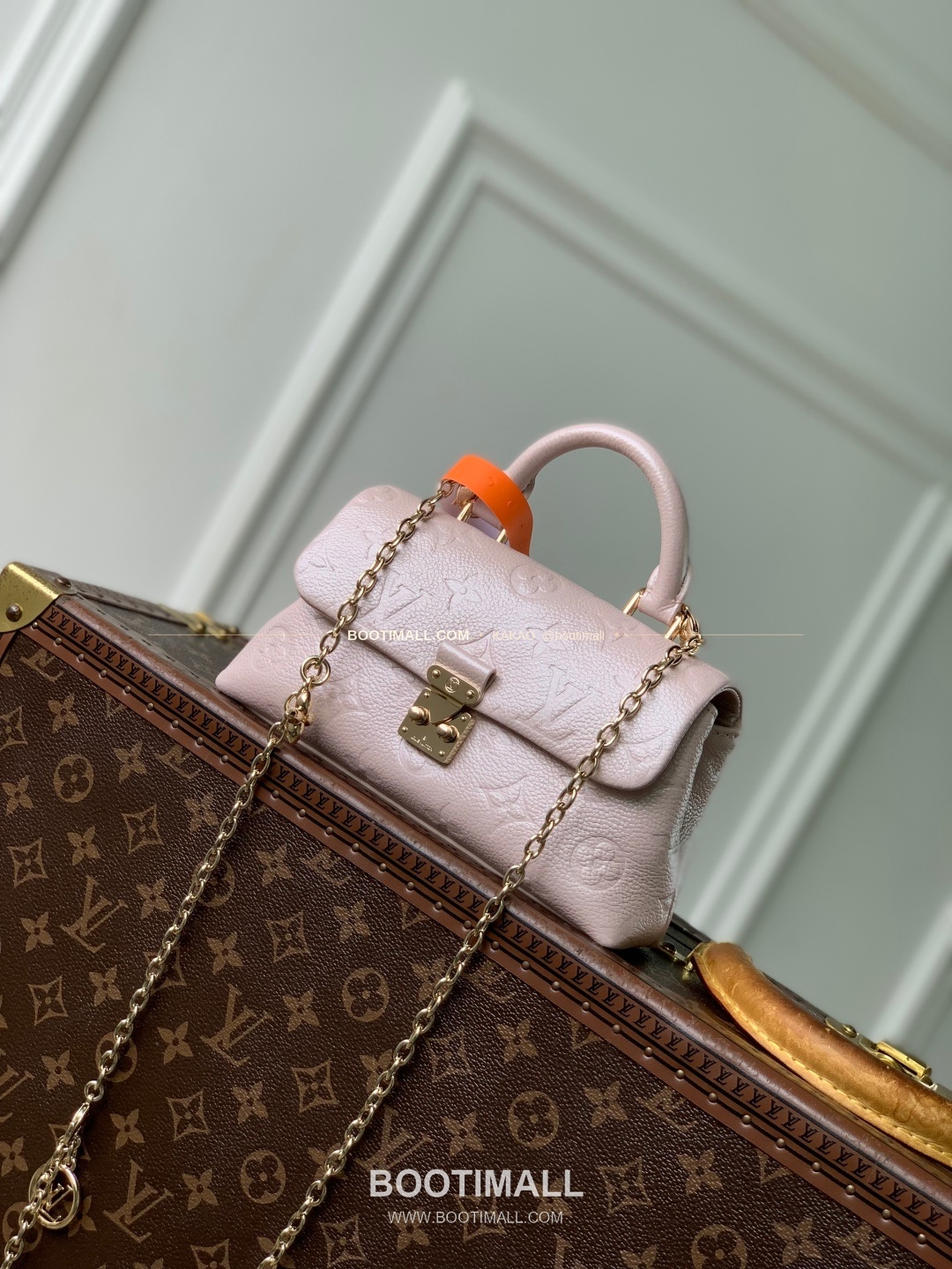 루이비통 나노 마들렌 엠프렝트 쉬머리 레더 S락 펄핑크 숄더백 Louis Vuitton Nano Madeleine Empreinte Shimmery Leather S-Lock Pearl Pink Shoulder Bag M27043 21cm 1