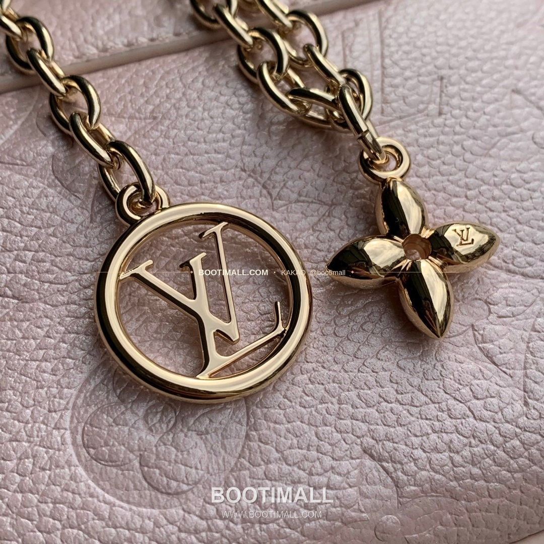 루이비통 나노 마들렌 엠프렝트 쉬머리 레더 S락 펄핑크 숄더백 Louis Vuitton Nano Madeleine Empreinte Shimmery Leather S-Lock Pearl Pink Shoulder Bag M27043 21cm 6