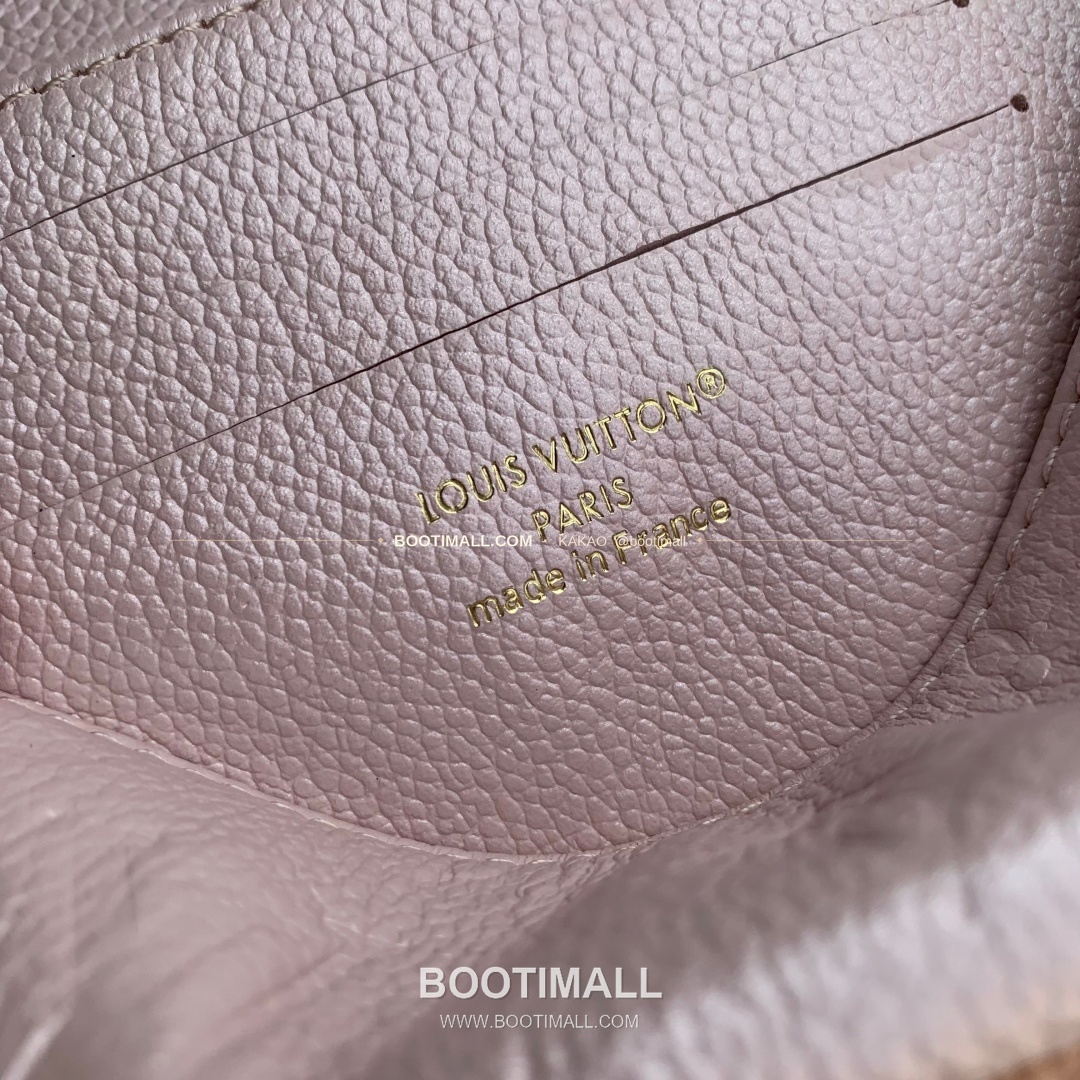 루이비통 나노 마들렌 엠프렝트 쉬머리 레더 S락 펄핑크 숄더백 Louis Vuitton Nano Madeleine Empreinte Shimmery Leather S-Lock Pearl Pink Shoulder Bag M27043 21cm 8