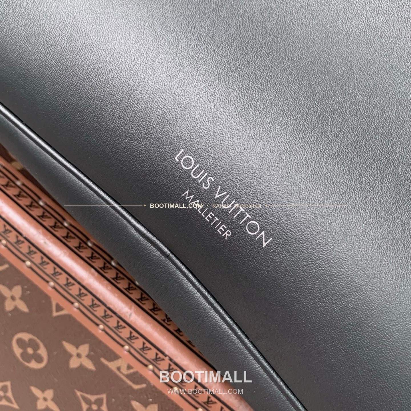루이비통 닐 XL 타우릴론 레더 블랙 토트백 Louis Vuitton Nil XL Taurillon Leather Black Top Handle Bag M27999 37cm 9