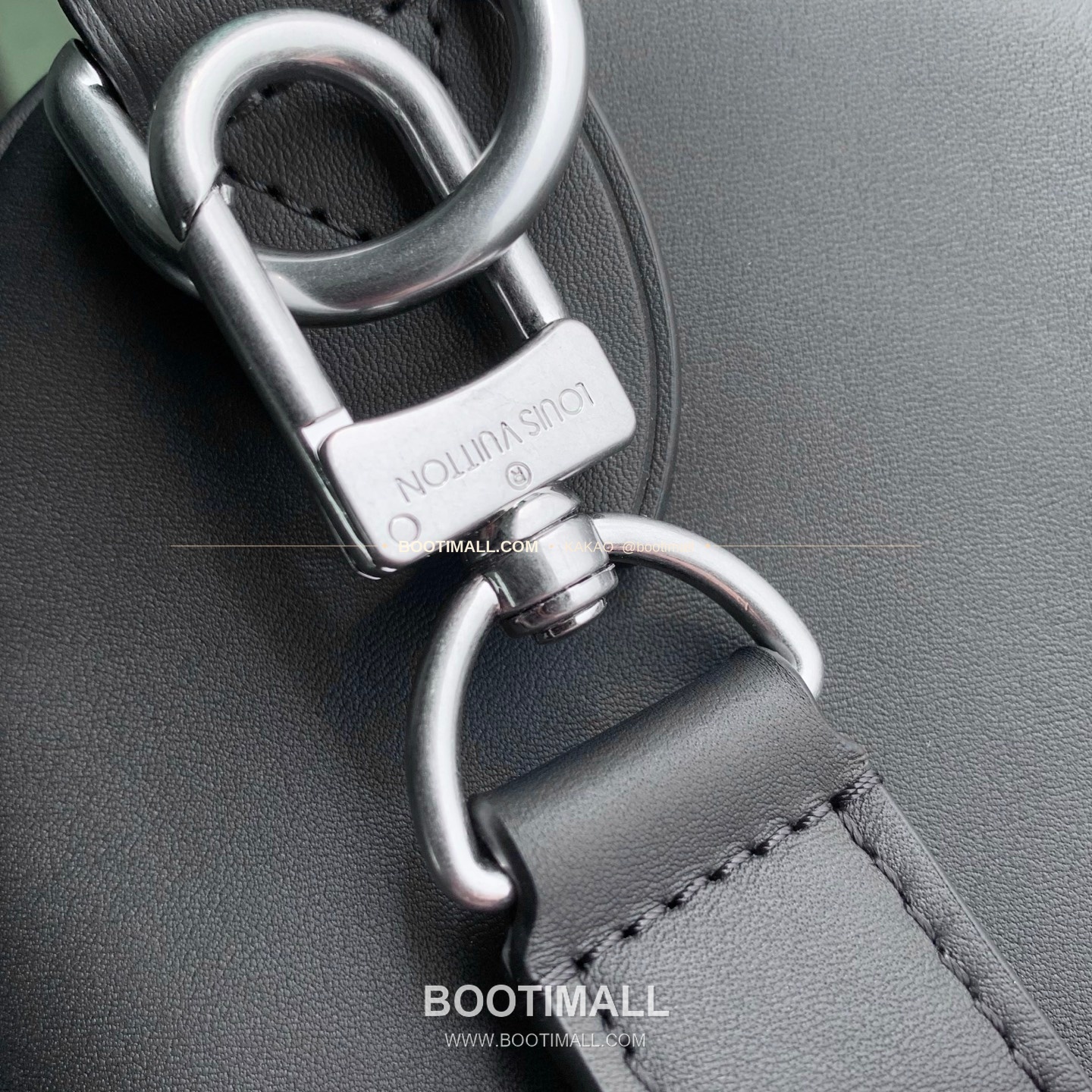 루이비통 니들 모노그램 레더 블랙 더플백 Louis Vuitton Needle Monogram Leather Black Duffle Bag M28000 46cm 6