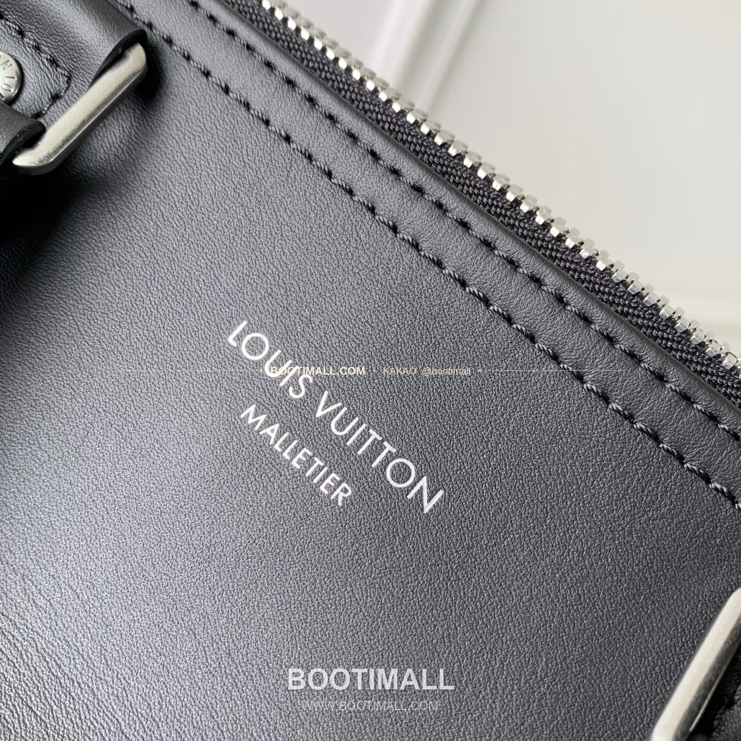 루이비통 니들 모노그램 레더 블랙 더플백 Louis Vuitton Needle Monogram Leather Black Duffle Bag M28000 46cm 8