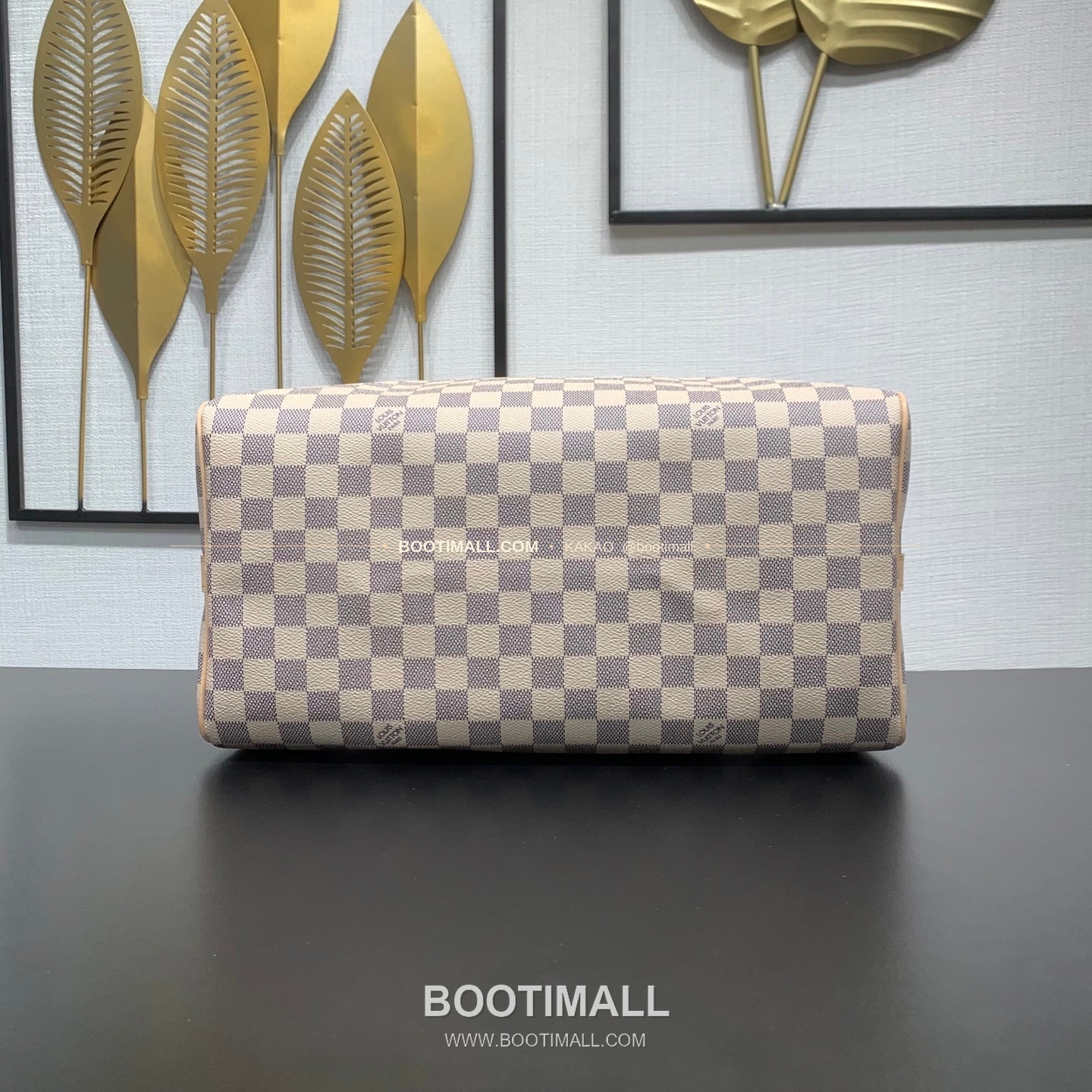 루이비통 스피디 35 다미에 아주르 캔버스 화이트 토트백 Louis Vuitton Speedy 35 Damier Azur Canvas White Top Handle Bag N41372 35cm 4