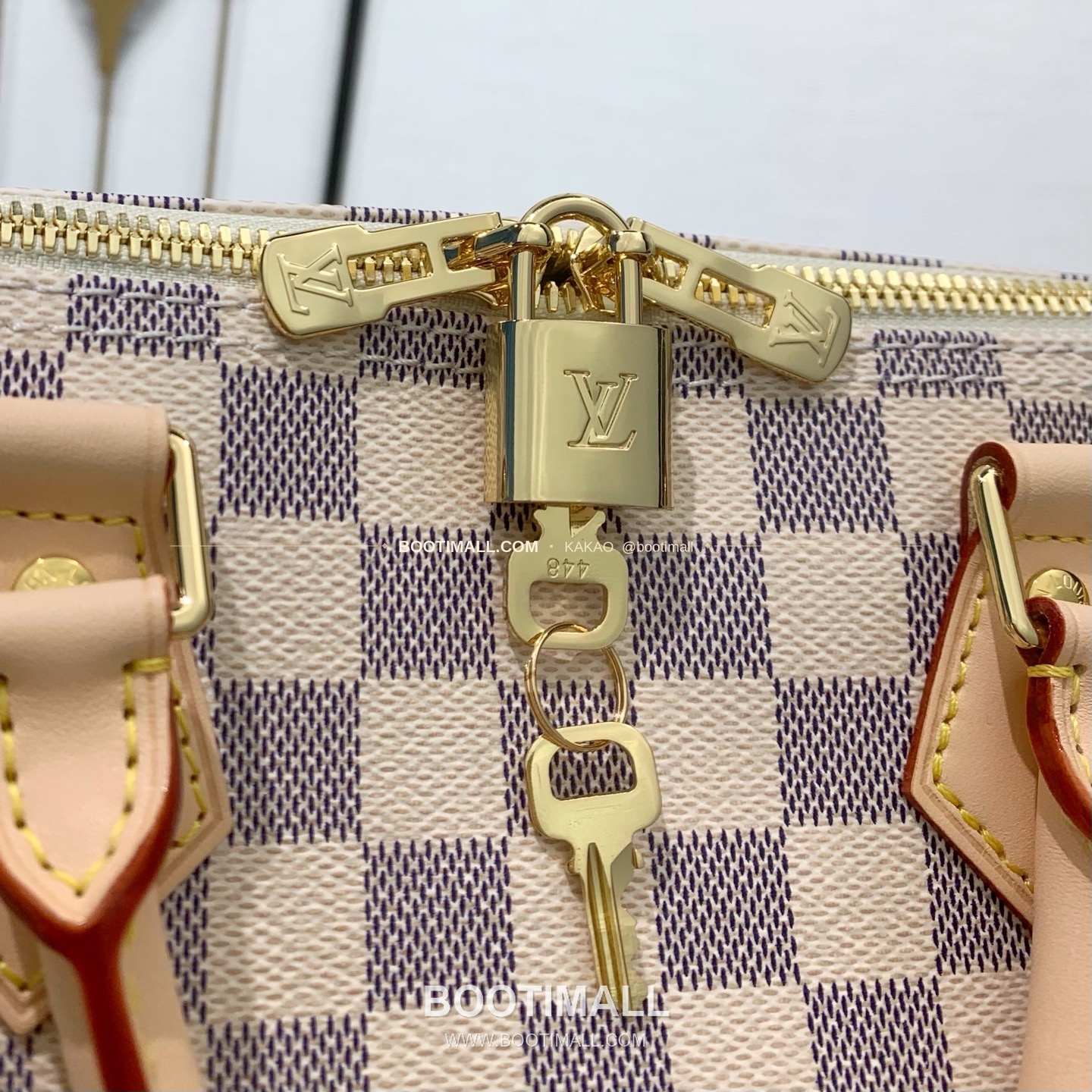 루이비통 스피디 35 다미에 아주르 캔버스 화이트 토트백 Louis Vuitton Speedy 35 Damier Azur Canvas White Top Handle Bag N41372 35cm 9
