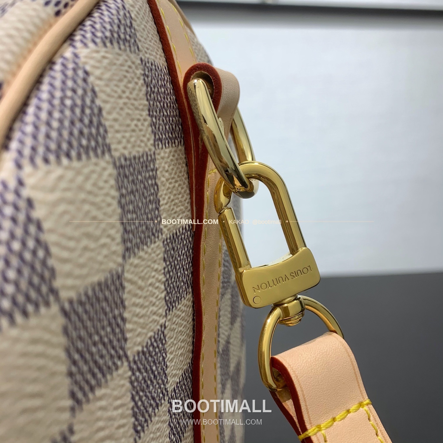 루이비통 스피디 35 다미에 아주르 캔버스 화이트 토트백 Louis Vuitton Speedy 35 Damier Azur Canvas White Top Handle Bag N41372 35cm 12
