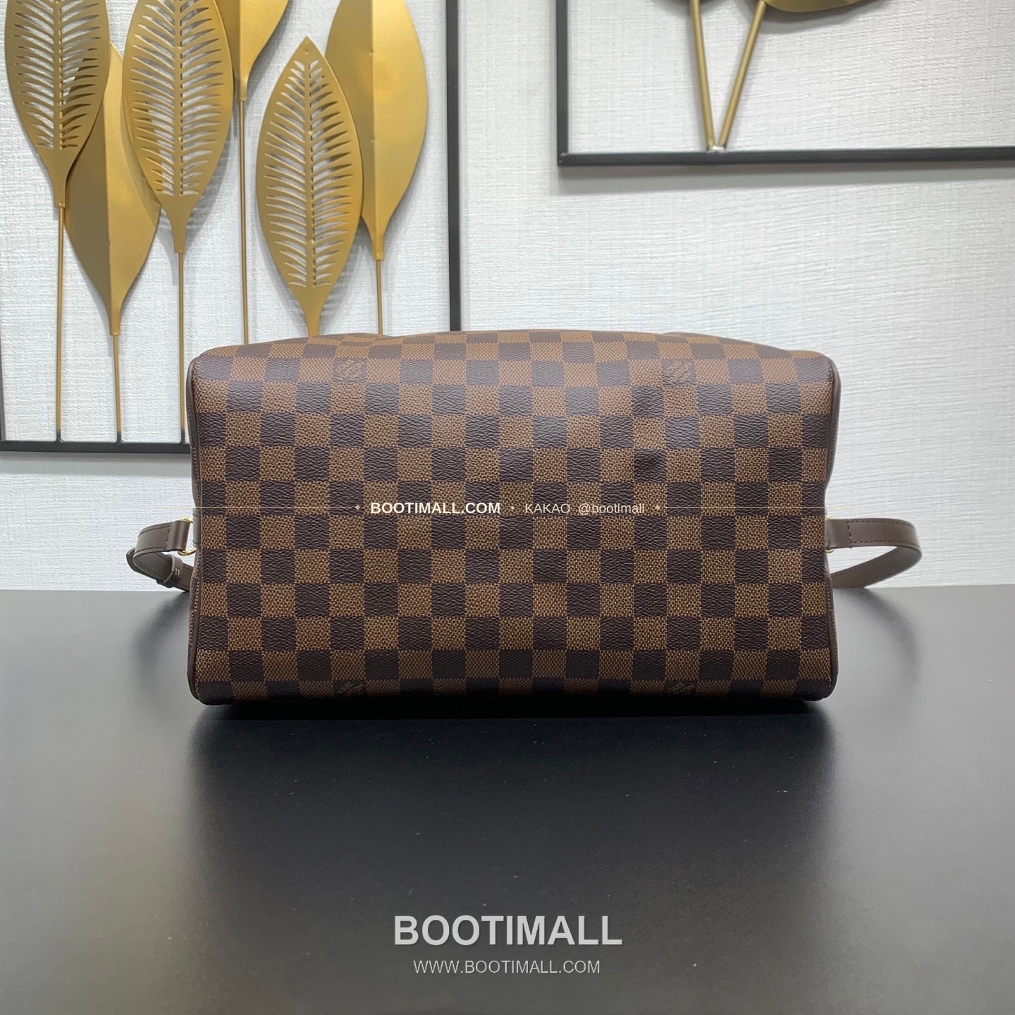 루이비통 스피디 반둘리에 30 다미에 에벤 캔버스 브라운 더플백 Louis Vuitton Speedy Bandouliere 30 Damier Ebene Canvas Brown Duffle Bag N40590 30cm 4