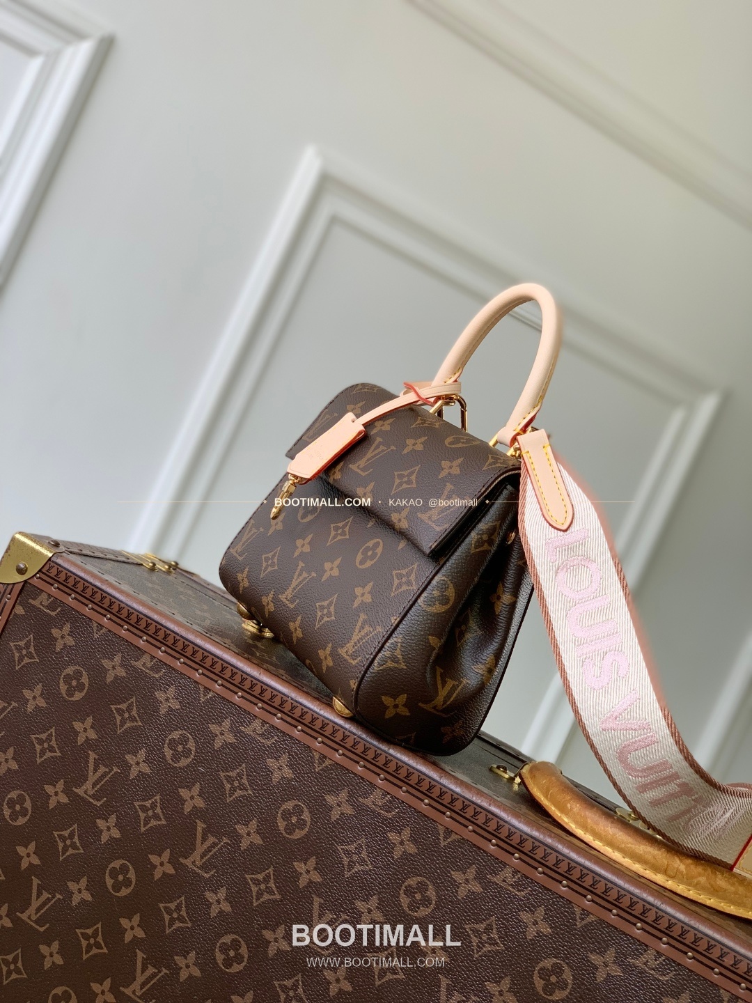 루이비통 클루니 미니 모노그램 캔버스 브라운 토트백 Louis Vuitton Cluny Mini Monogram Canvas Brown Top Handle Bag M13040 20cm 2