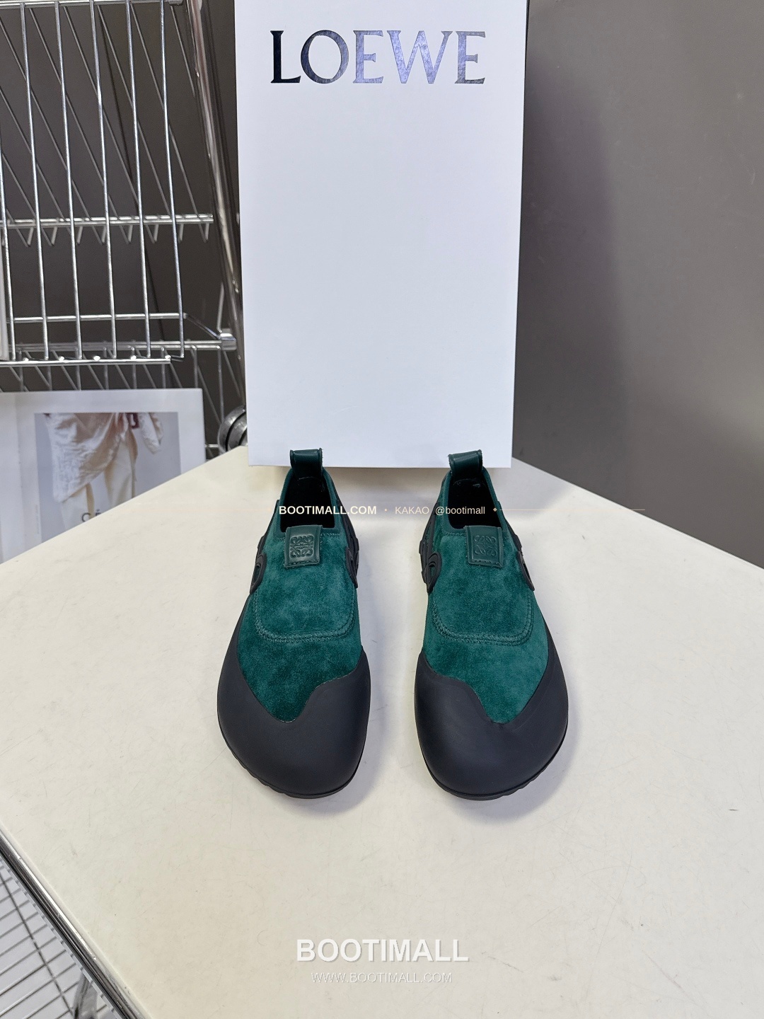 로에베 스웨이드 나일론 아나그램 러버솔 스니커즈 LOEWE Suede Nylon Anagram Rubber Sole Sneakers 1