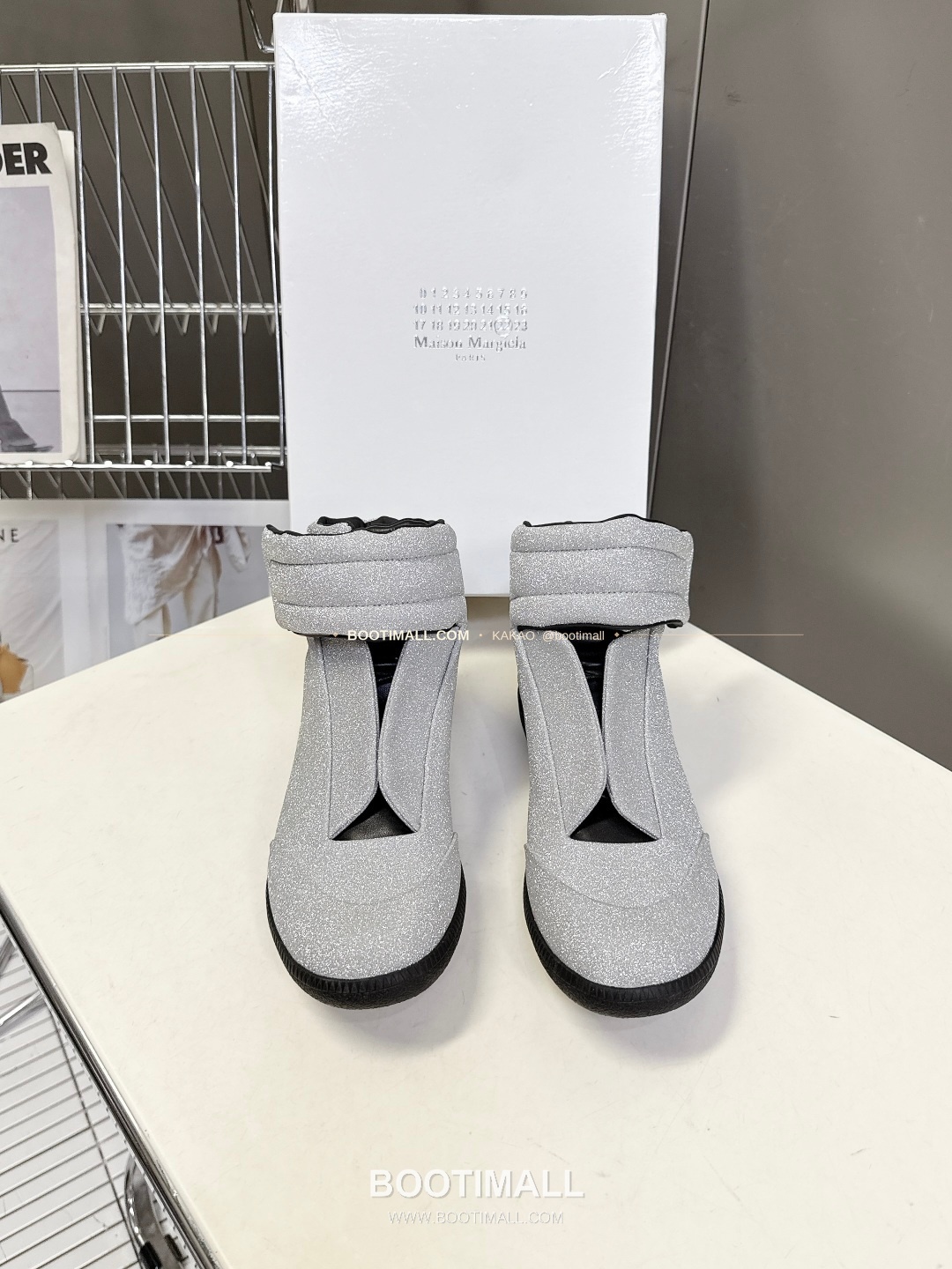 메종마르지엘라 퓨처 송아지가죽 히든밴드 하이탑 스니커즈 Maison Margiela Future Calfskin Hidden Band High-Top Sneakers 2