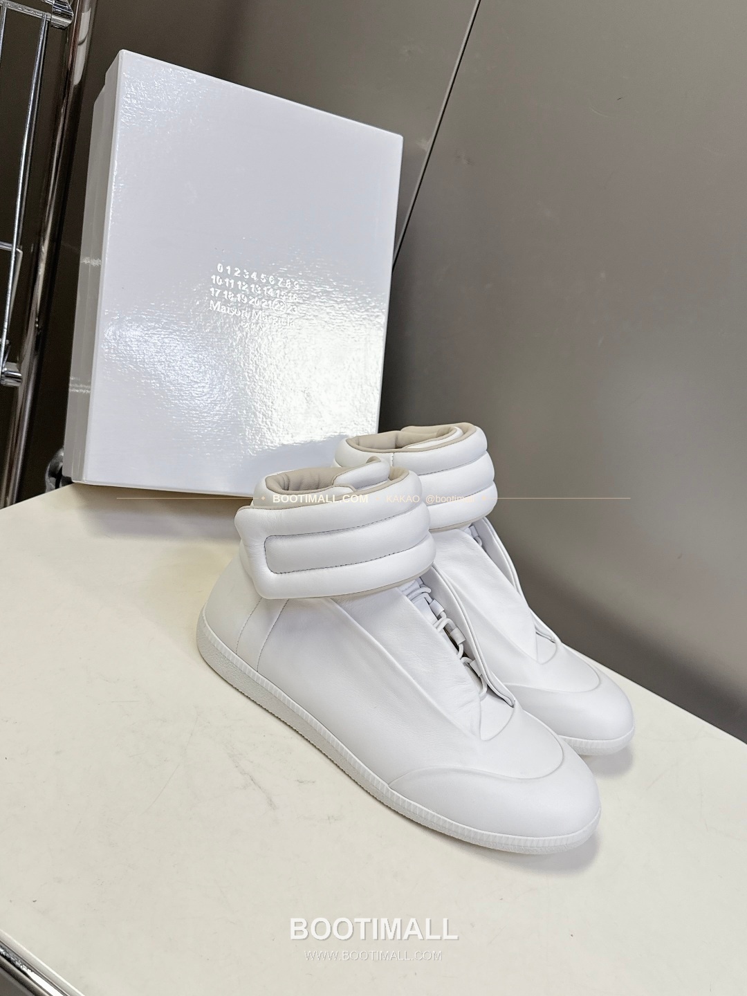 메종마르지엘라 퓨처 송아지가죽 히든밴드 하이탑 스니커즈 Maison Margiela Future Calfskin Hidden Band High-Top Sneakers 2