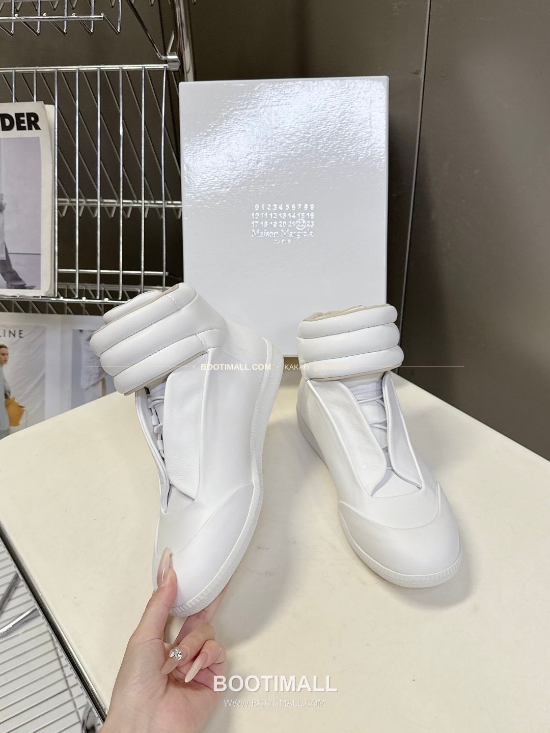 메종마르지엘라 퓨처 송아지가죽 히든밴드 하이탑 스니커즈 Maison Margiela Future Calfskin Hidden Band High-Top Sneakers 4