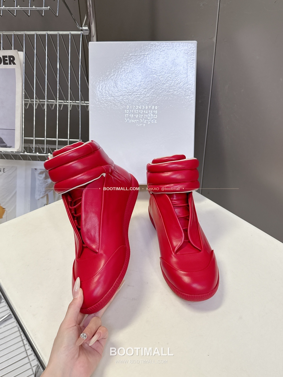 메종마르지엘라 퓨처 송아지가죽 히든밴드 하이탑 스니커즈 Maison Margiela Future Calfskin Hidden Band High-Top Sneakers 4