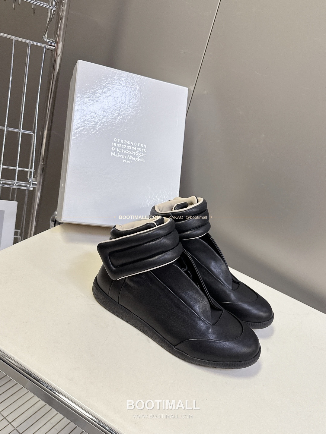 메종마르지엘라 퓨처 송아지가죽 히든밴드 하이탑 스니커즈 Maison Margiela Future Calfskin Hidden Band High-Top Sneakers 2