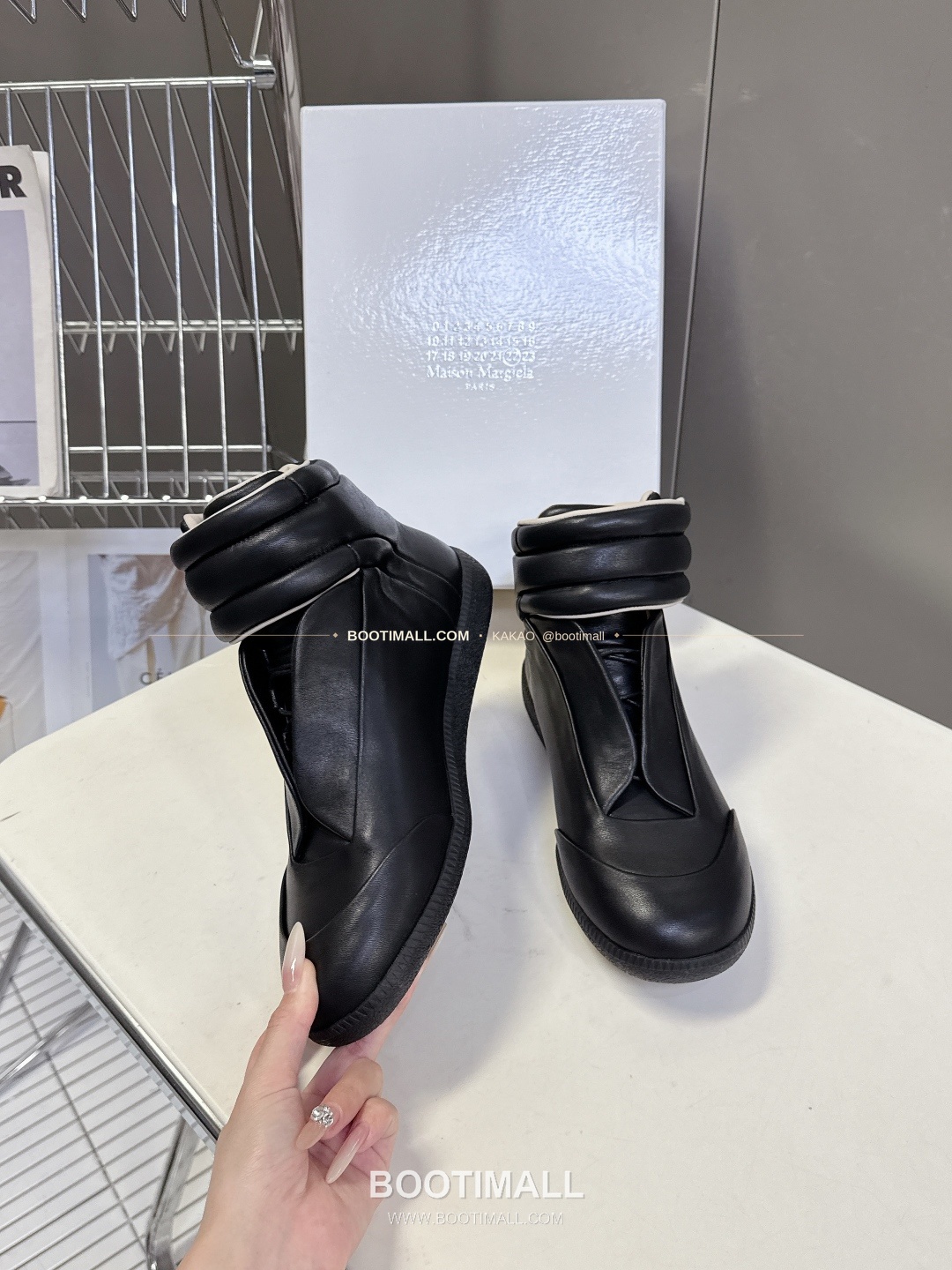 메종마르지엘라 퓨처 송아지가죽 히든밴드 하이탑 스니커즈 Maison Margiela Future Calfskin Hidden Band High-Top Sneakers 4