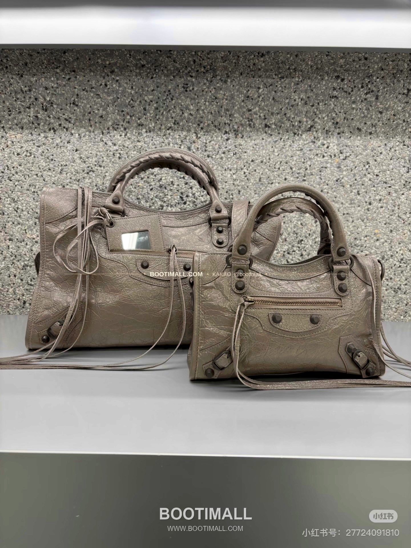 발렌시아가 오일왁스 레더 태슬 모터백 Balenciaga Oil Wax Leather Tassel Moto Bag 3301 38cm 7