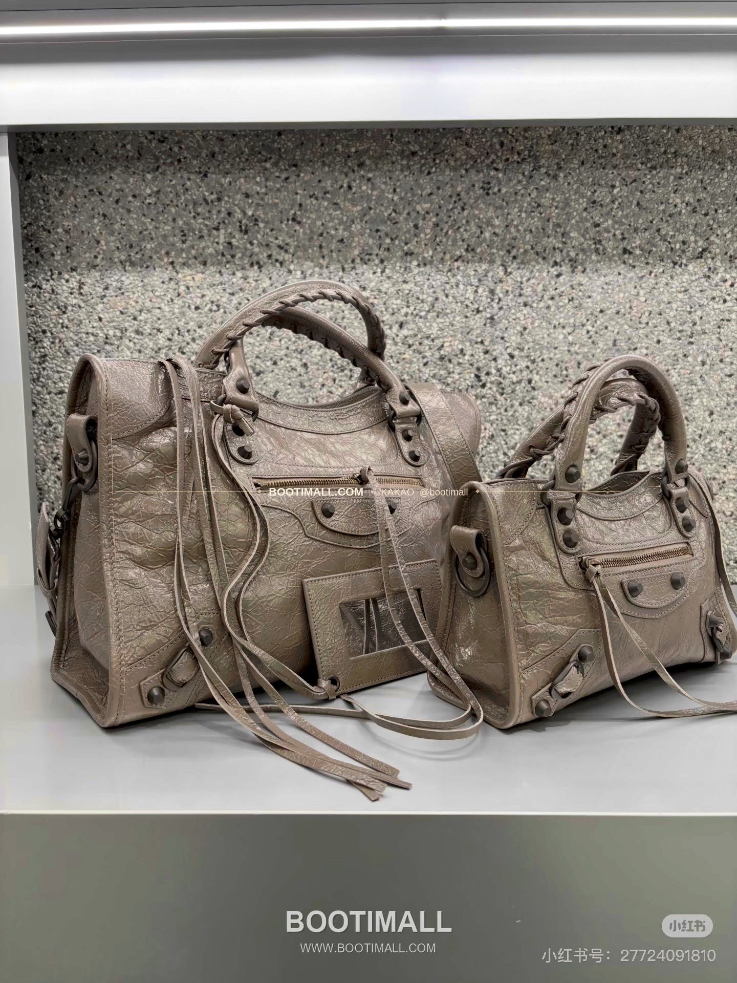 발렌시아가 오일왁스 레더 태슬 모터백 Balenciaga Oil Wax Leather Tassel Moto Bag 3301 38cm 8