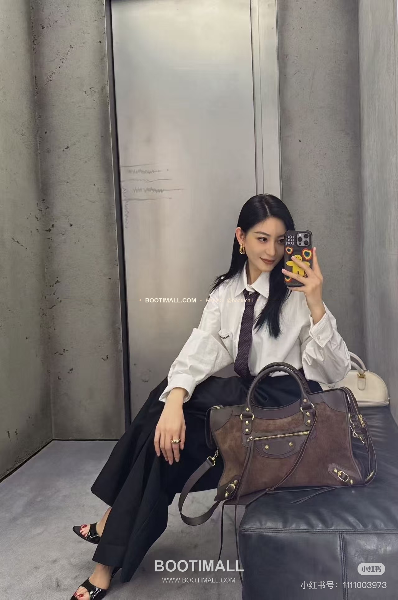 발렌시아가 르시티 레더 태슬 모터 토트백 Balenciaga Le City Leather Tassel Moto Tote Bag 3301 37cm 1