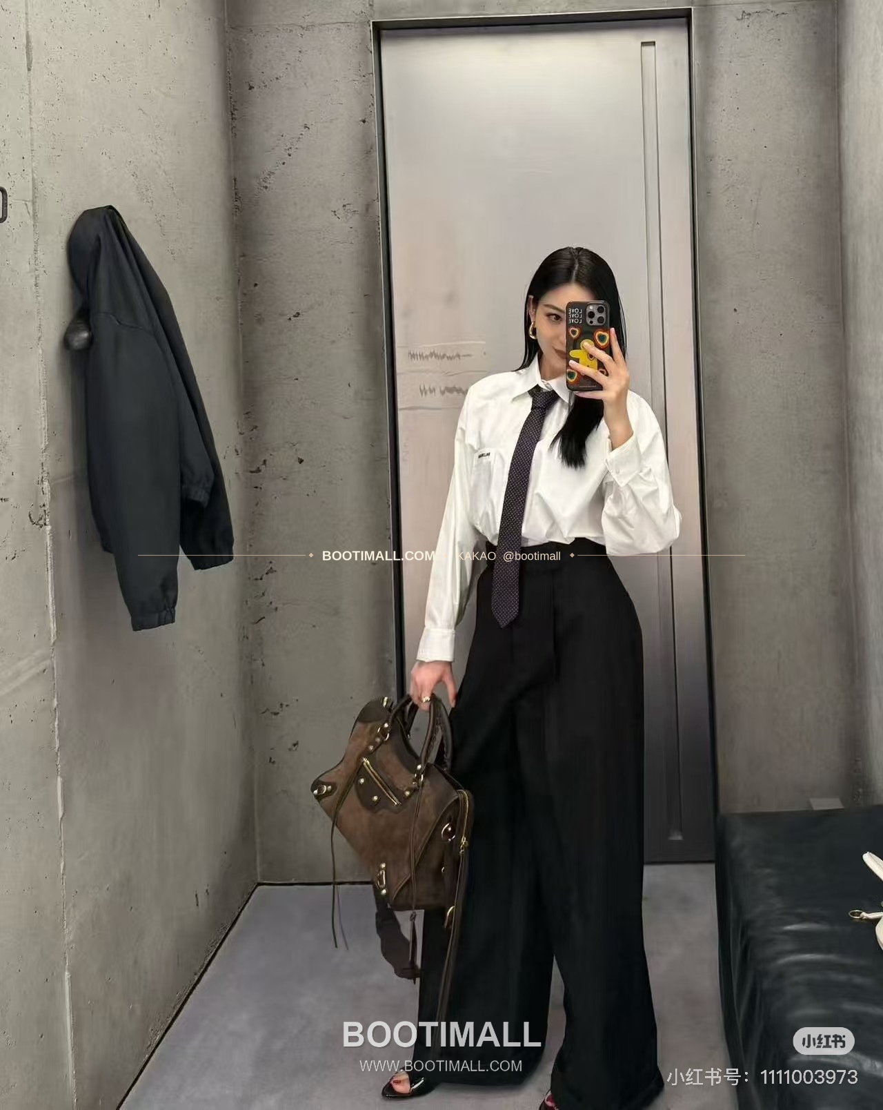 발렌시아가 르시티 레더 태슬 모터 토트백 Balenciaga Le City Leather Tassel Moto Tote Bag 3301 37cm 2