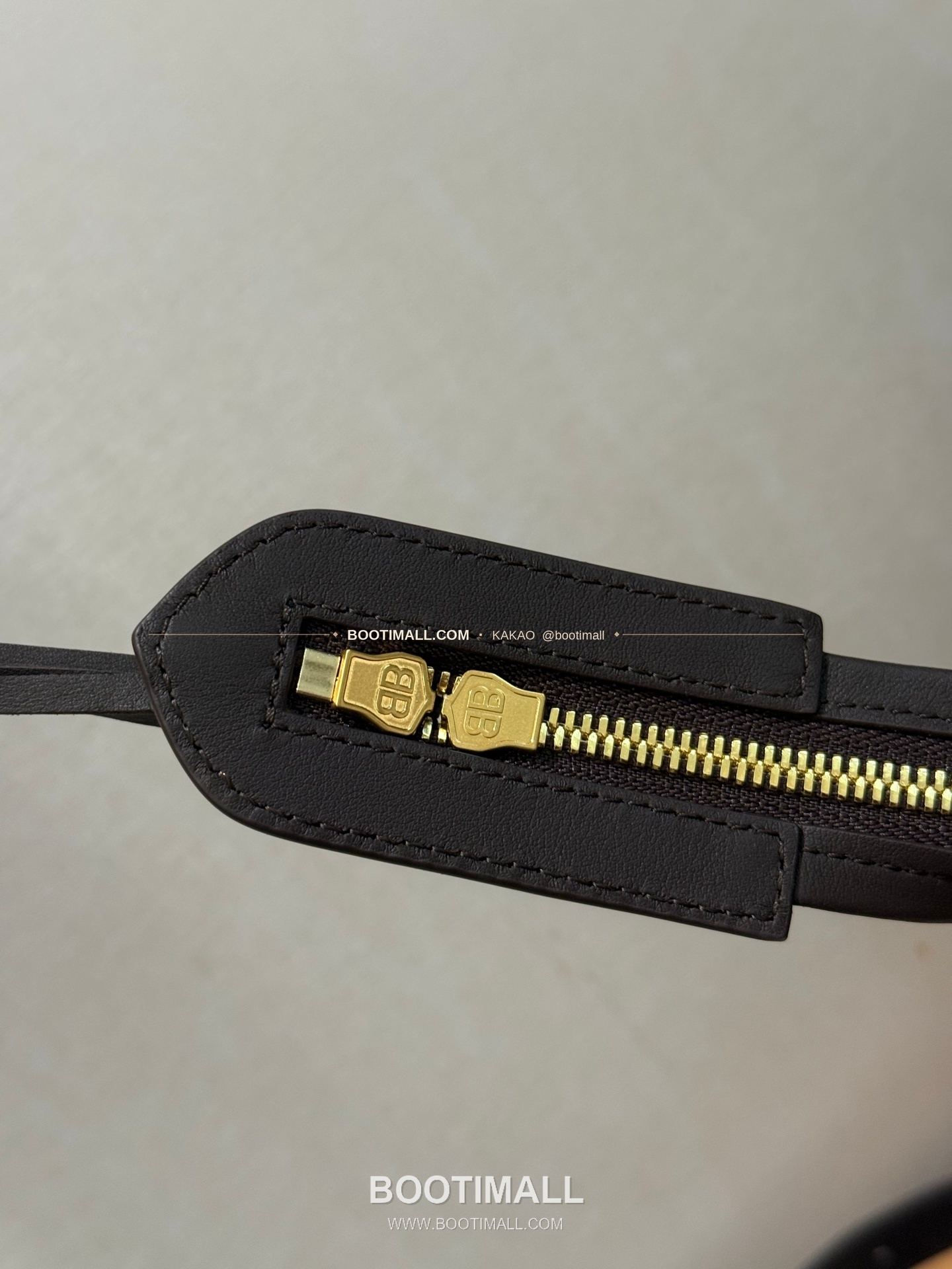 발렌시아가 르시티 레더 태슬 모터 토트백 Balenciaga Le City Leather Tassel Moto Tote Bag 3301 37cm 10