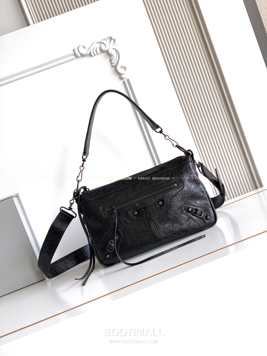 발렌시아가 25FW 램스킨 태슬 모토 토트백 Balenciaga 25FW Lambskin Tassel Moto Tote Bag 2026 29cm 1