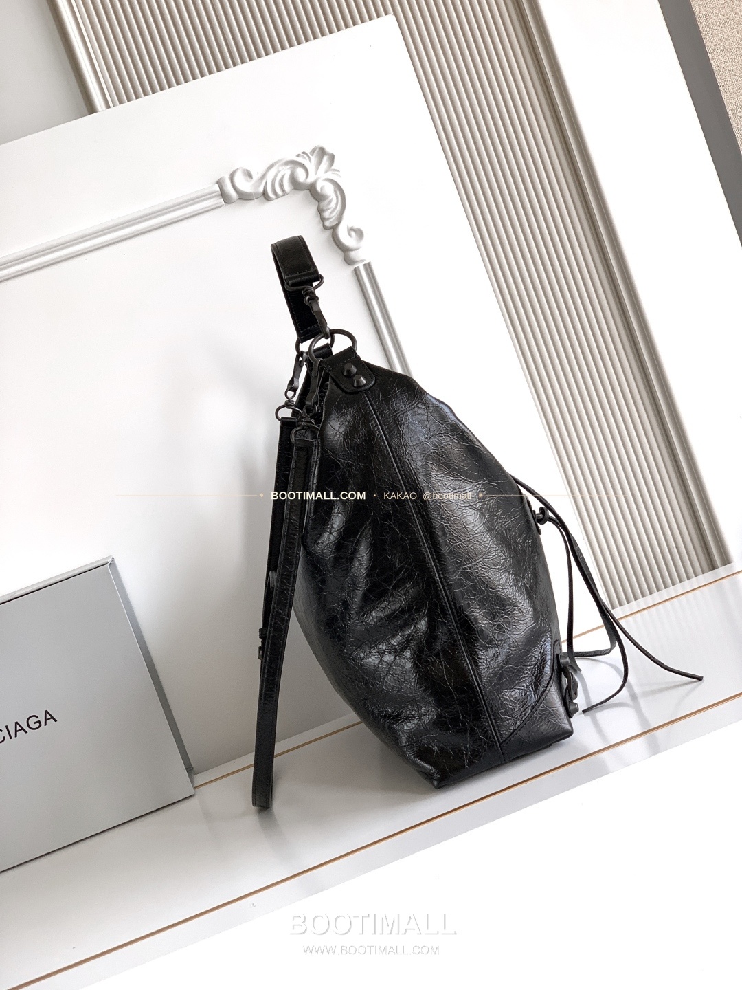 발렌시아가 르시티 레더 태슬 호보 숄더백 Balenciaga Le City Leather Tassel Hobo Shoulder Bag 2029 37cm 2