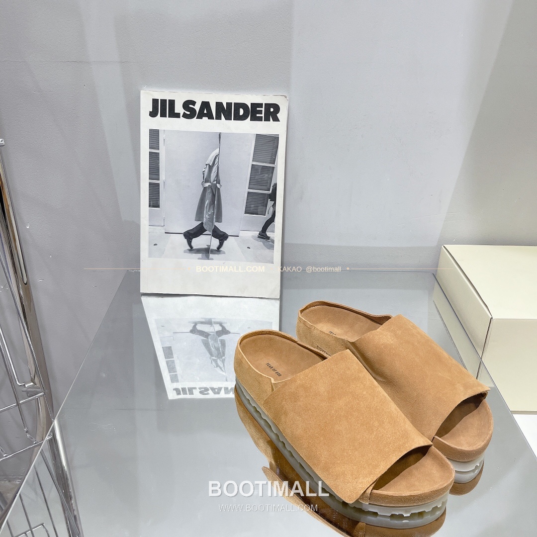 피어오브갓 버켄스탁 스웨이드 더블스트랩 코르크 풋베드 슬리퍼 Fear of God Birkenstock Suede Double Strap Cork Footbed Sandals 2