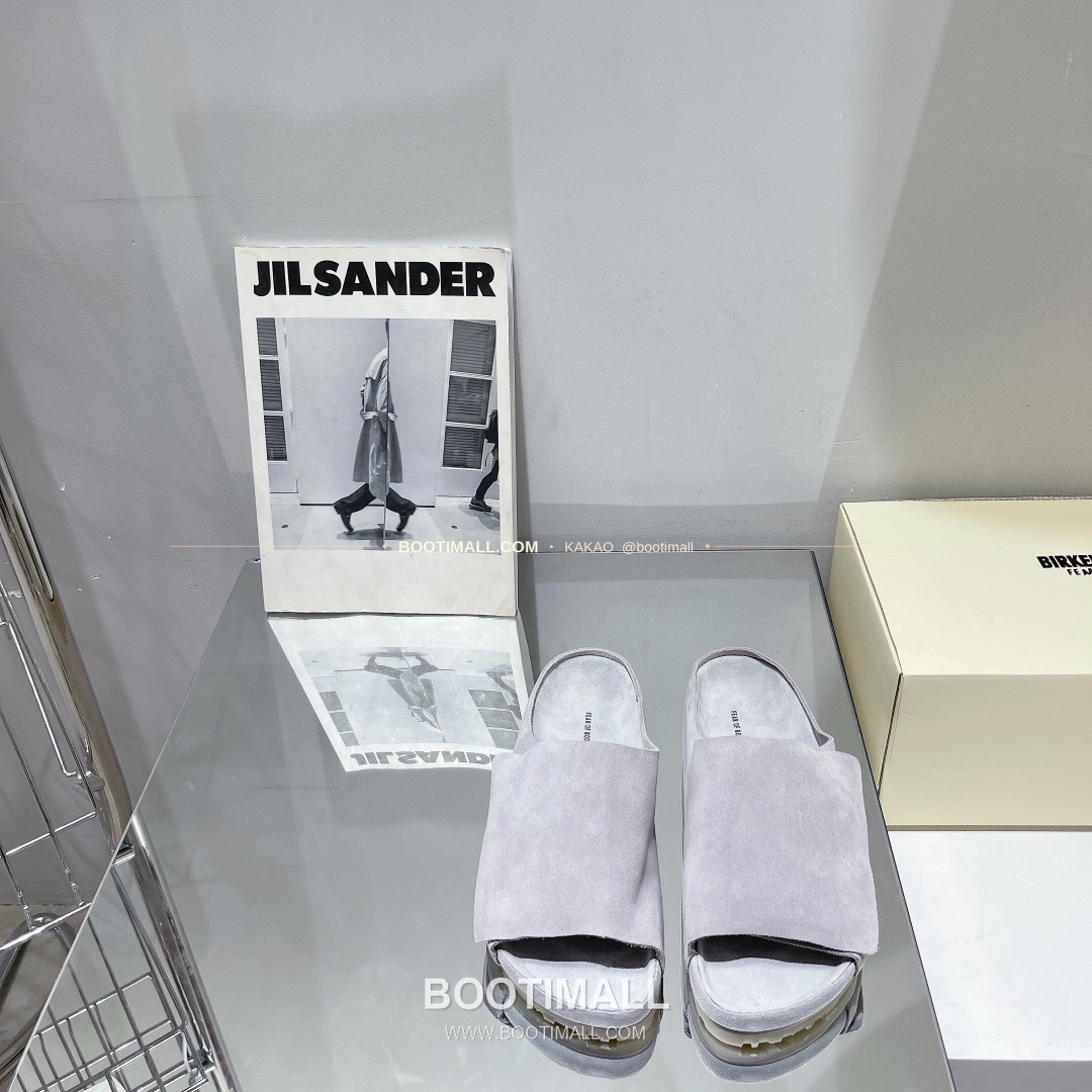 피어오브갓 버켄스탁 스웨이드 더블스트랩 코르크 풋베드 슬리퍼 Fear of God Birkenstock Suede Double Strap Cork Footbed Sandals 1