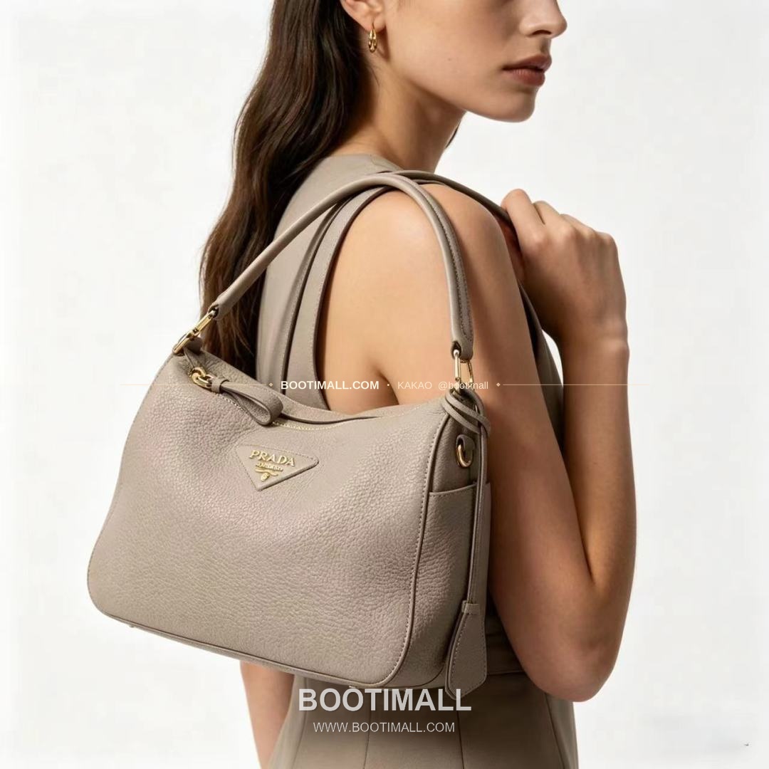 프라다 2026SS 사피아노 레더 로고 메탈 라운드 미니 토트백 Prada 2026 SS Saffiano Leather Logo Metal Round Mini Tote Bag 1BC277 24cm 2