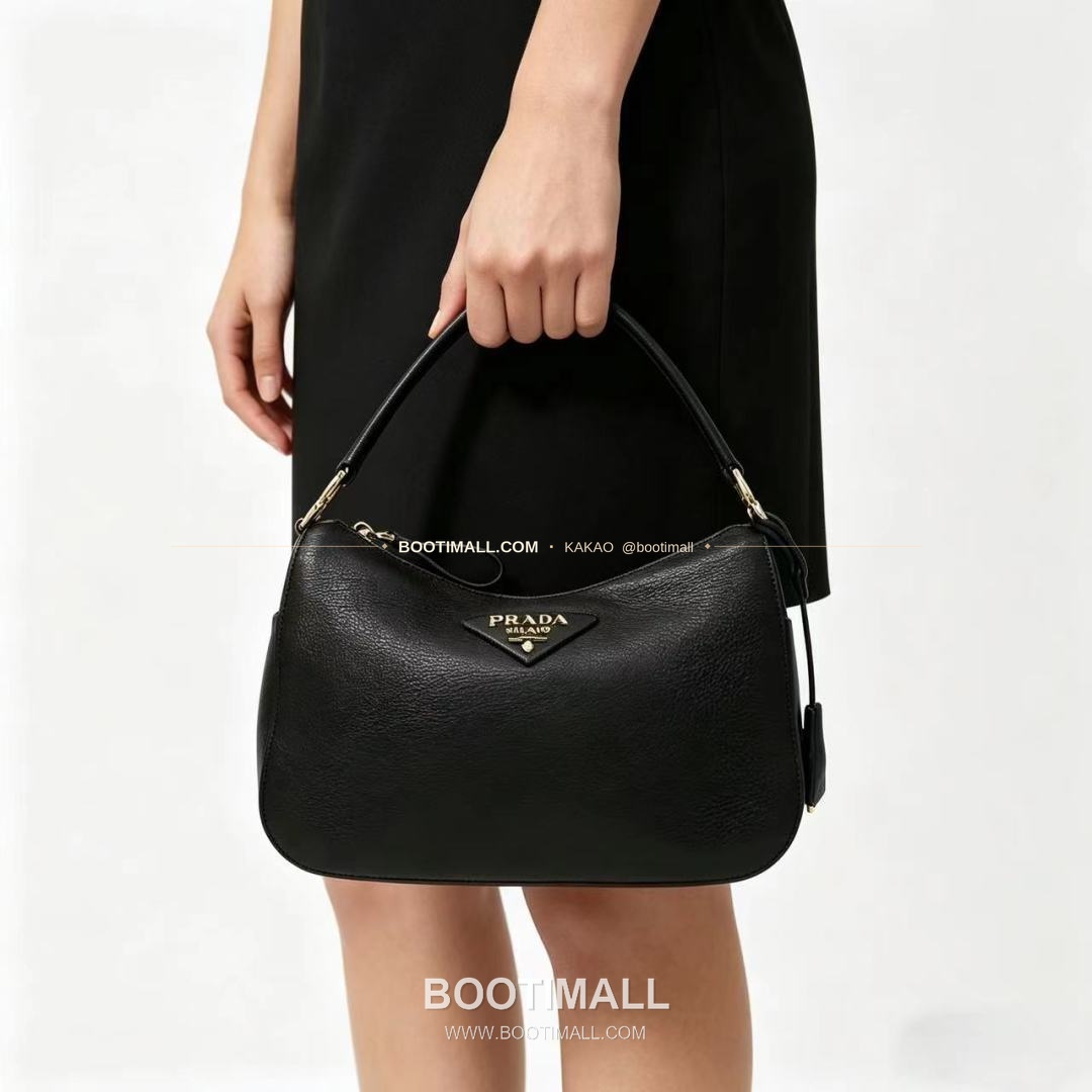 프라다 2026SS 사피아노 레더 로고 메탈 라운드 미니 토트백 Prada 2026 SS Saffiano Leather Logo Metal Round Mini Tote Bag 1BC277 24cm 3