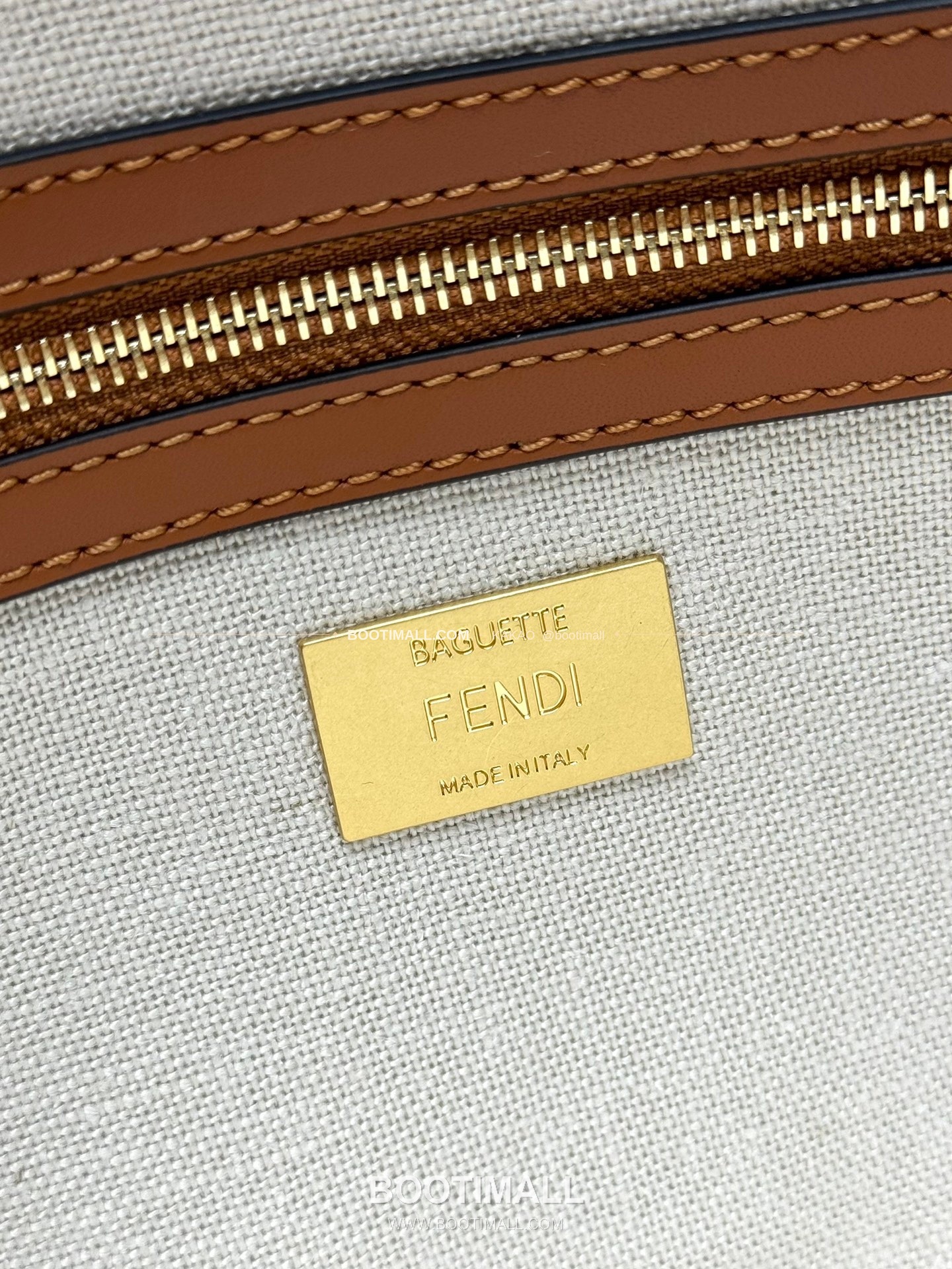 펜디 FF 자수 캔버스 플랩 바게트 숄더백 Fendi FF Embroidered Canvas Flap Baguette Shoulder Bag 0159A 27cm 9