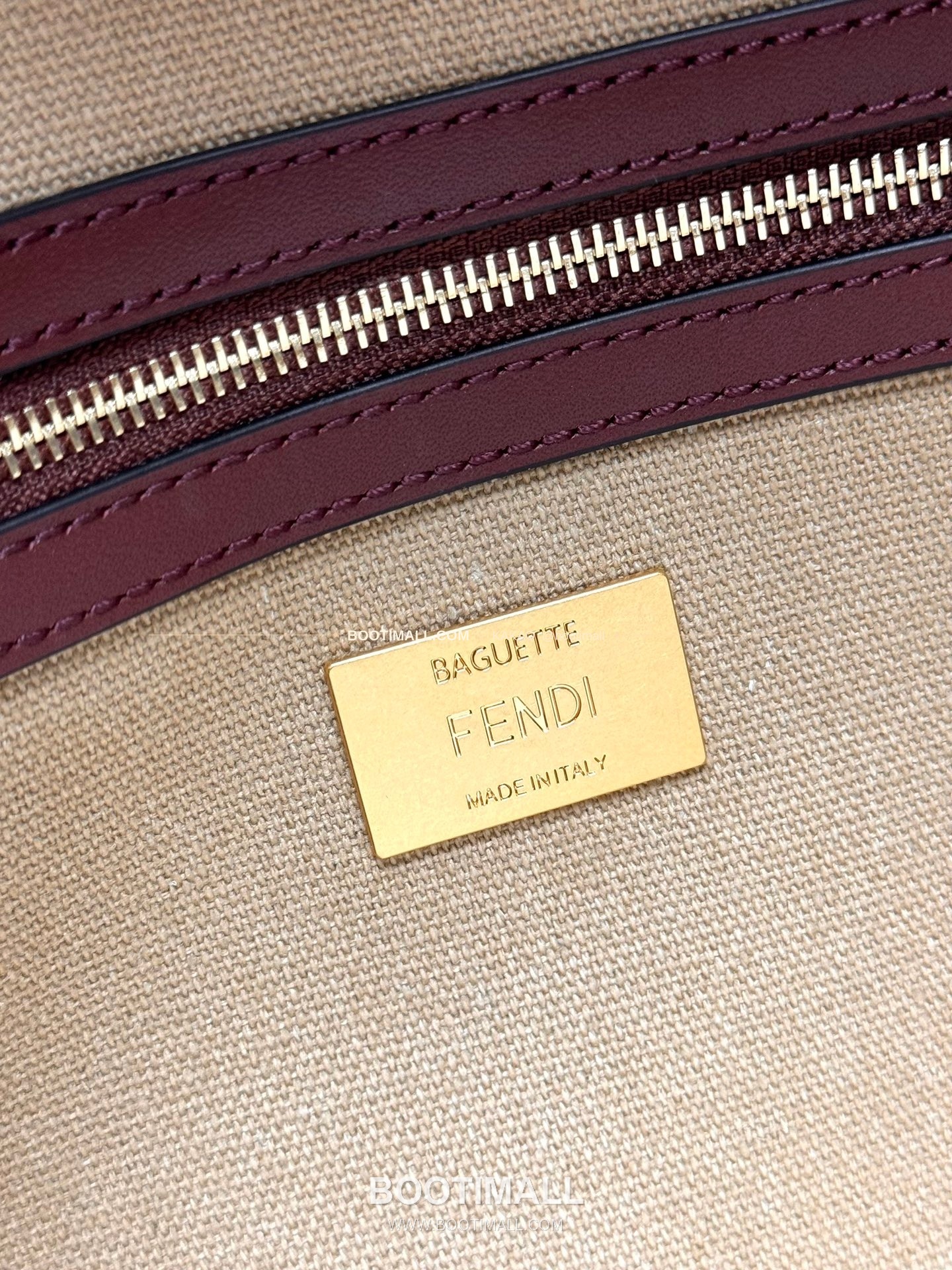 펜디 FF 자수 캔버스 플랩 바게트 숄더백 Fendi FF Embroidered Canvas Flap Baguette Shoulder Bag 0159A 27cm 8