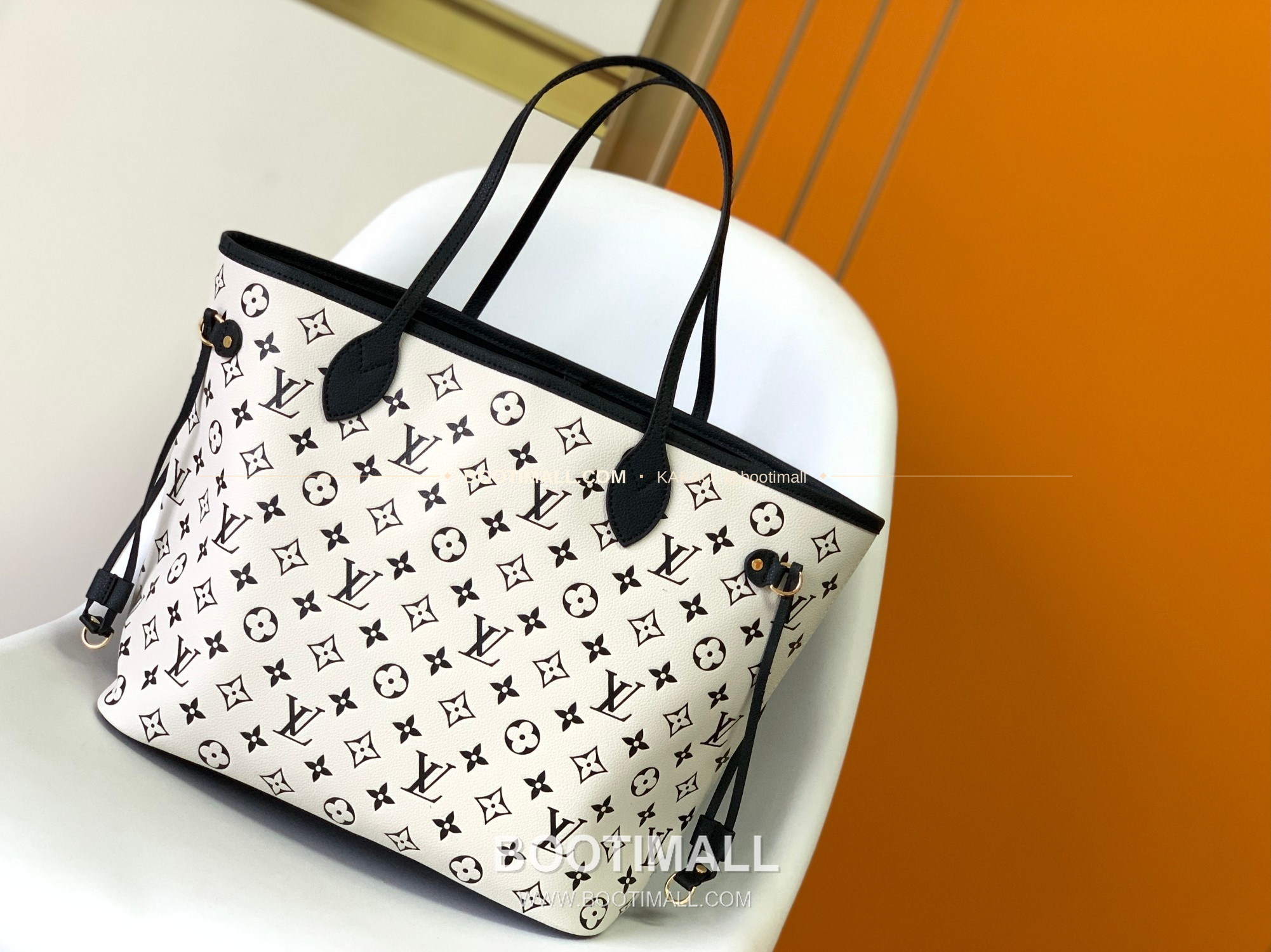 루이비통 모노그램 앙프렝뜨 레더 네버풀 MM 토트백 Louis Vuitton Monogram Empreinte Leather Neverfull MM Tote Bag M46102 31cm 3