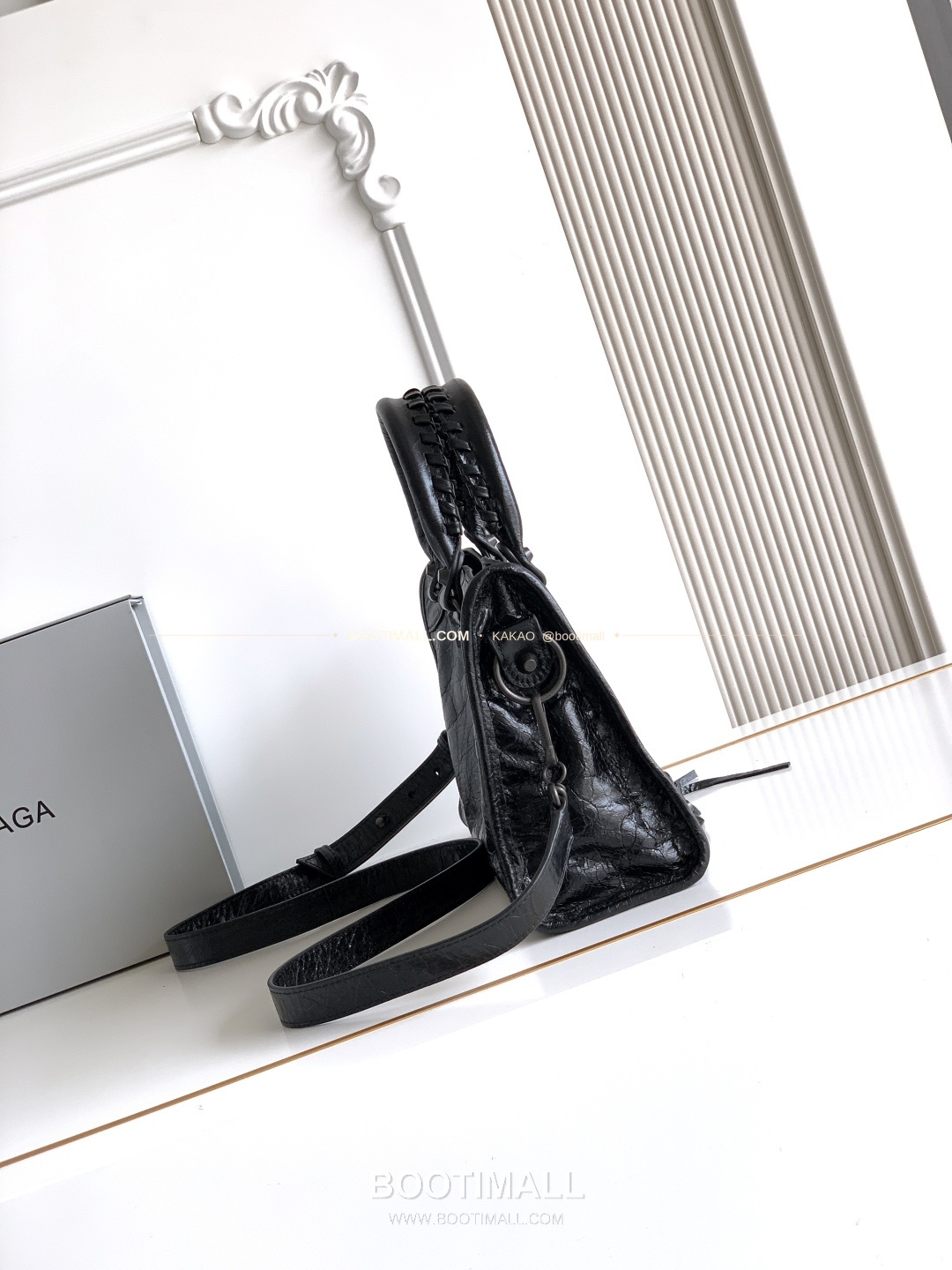 발렌시아가 르시티 레더 태슬 모토 숄더백 Balenciaga Le City Leather Tassel Moto Shoulder Bag 2022 30cm 2