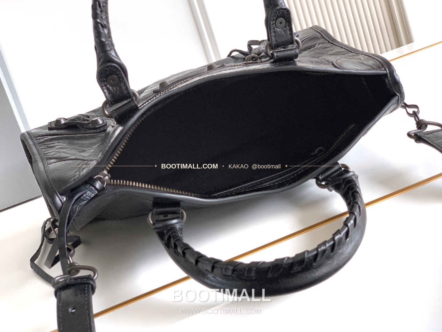 발렌시아가 르시티 레더 태슬 모토 숄더백 Balenciaga Le City Leather Tassel Moto Shoulder Bag 2022 30cm 8