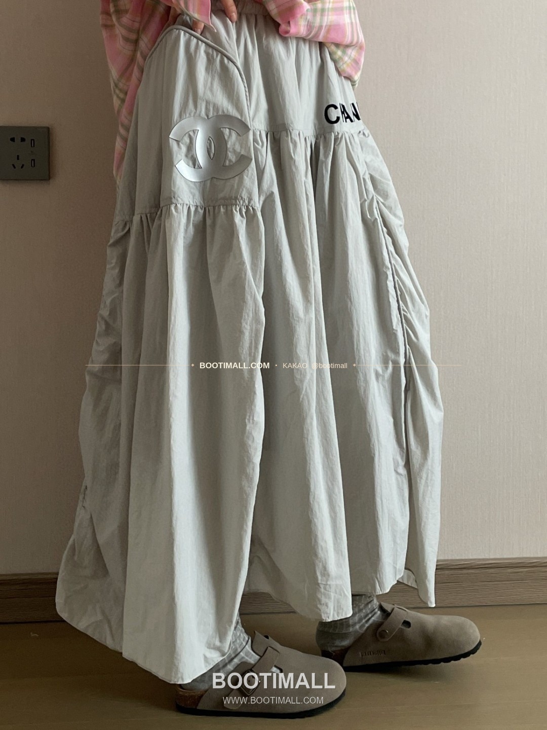 질샌더 2026 하이웨이스트 A라인 미디 스커트 Jil Sander 2026 High Waist A-Line Midi Skirt 3