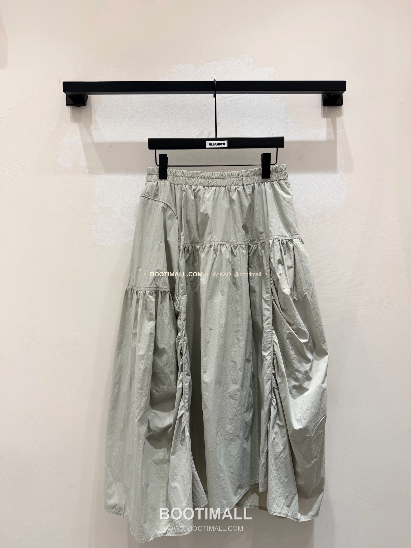 질샌더 2026 하이웨이스트 A라인 미디 스커트 Jil Sander 2026 High Waist A-Line Midi Skirt 4